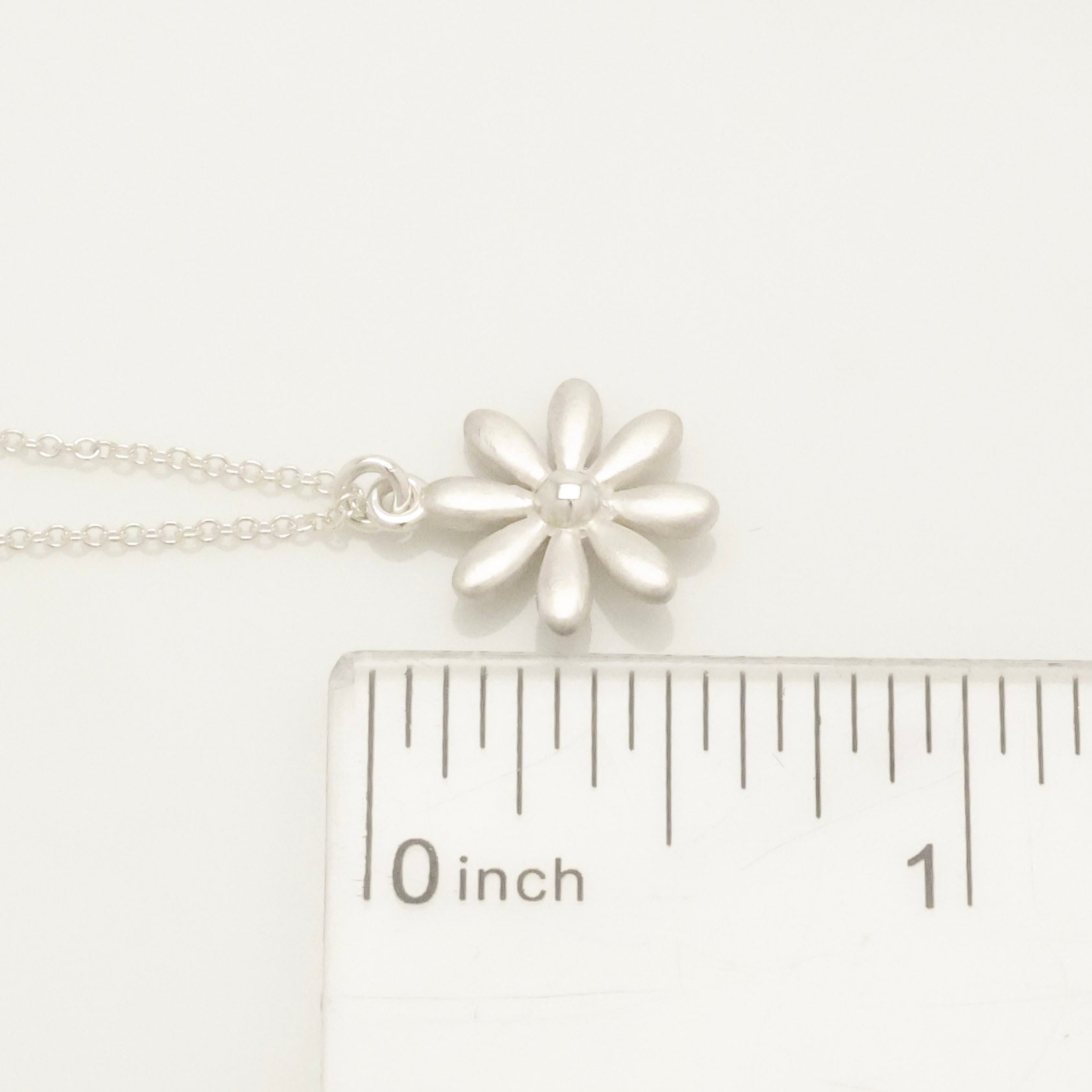  Tiffany & Co. Daisy Flower Necklace Pendant  Sterling Silver 925