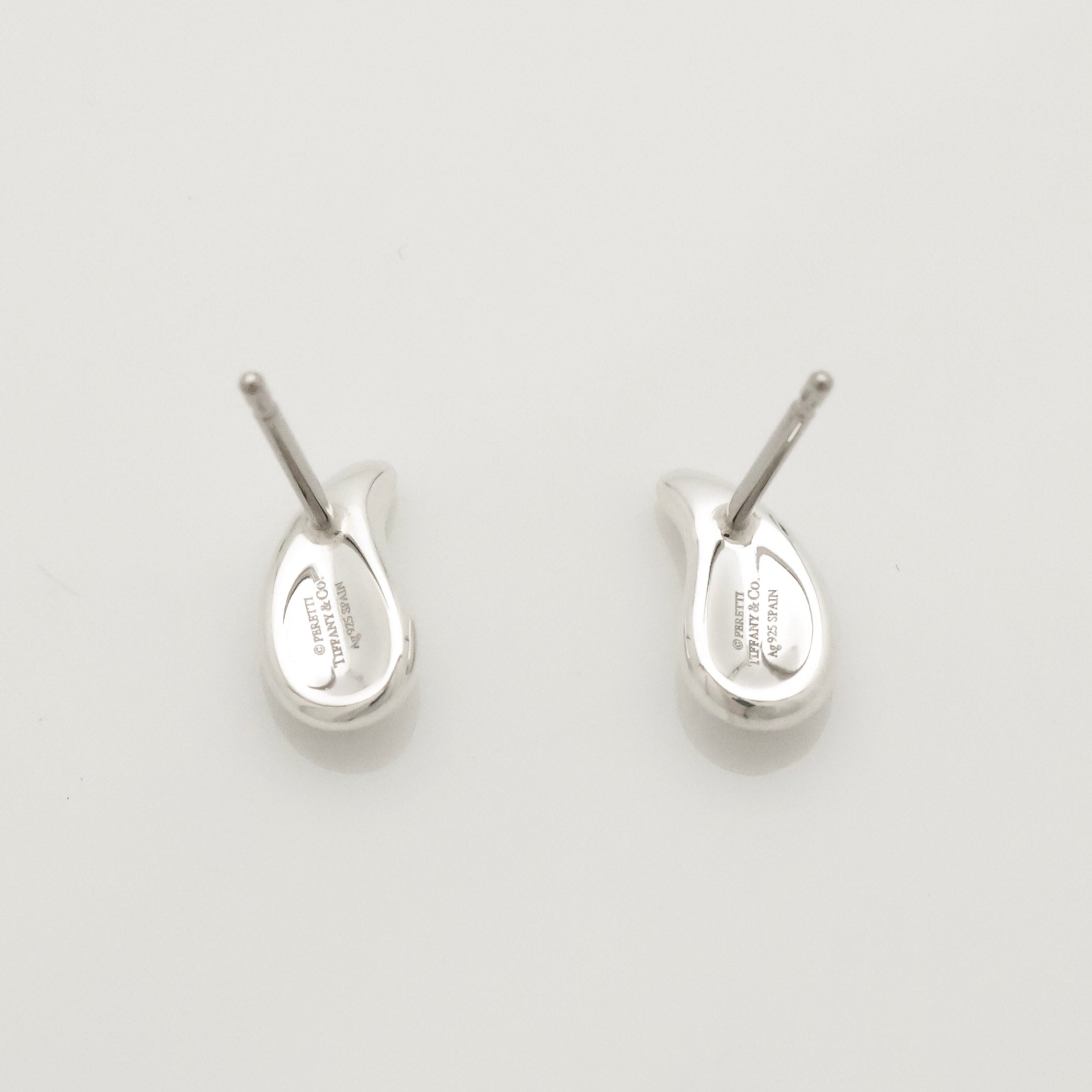 TIFFANY&Co. ティアドロップ エルサペレッティ スタッド ピアス AG925