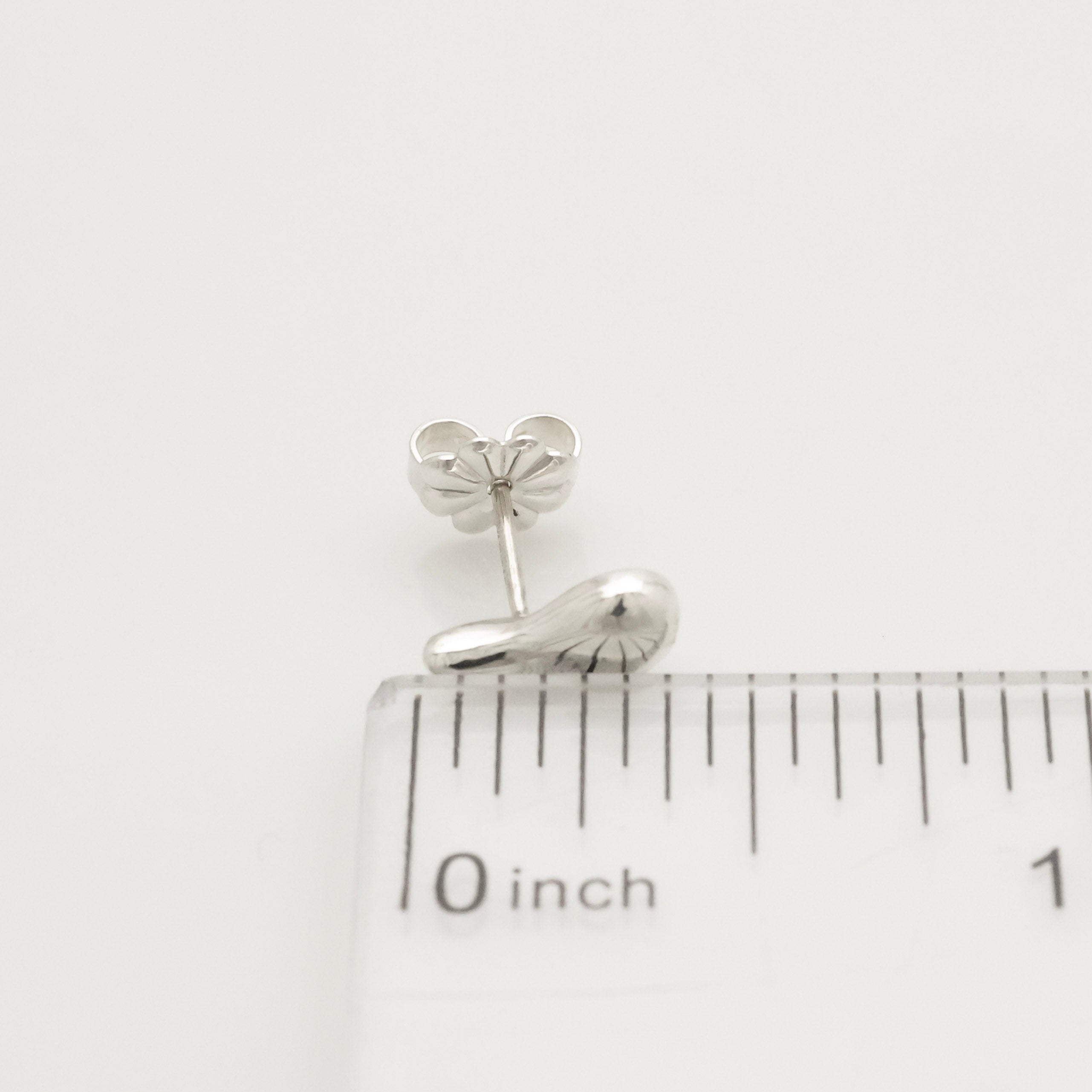 TIFFANY&Co. ティアドロップ エルサペレッティ スタッド ピアス AG925