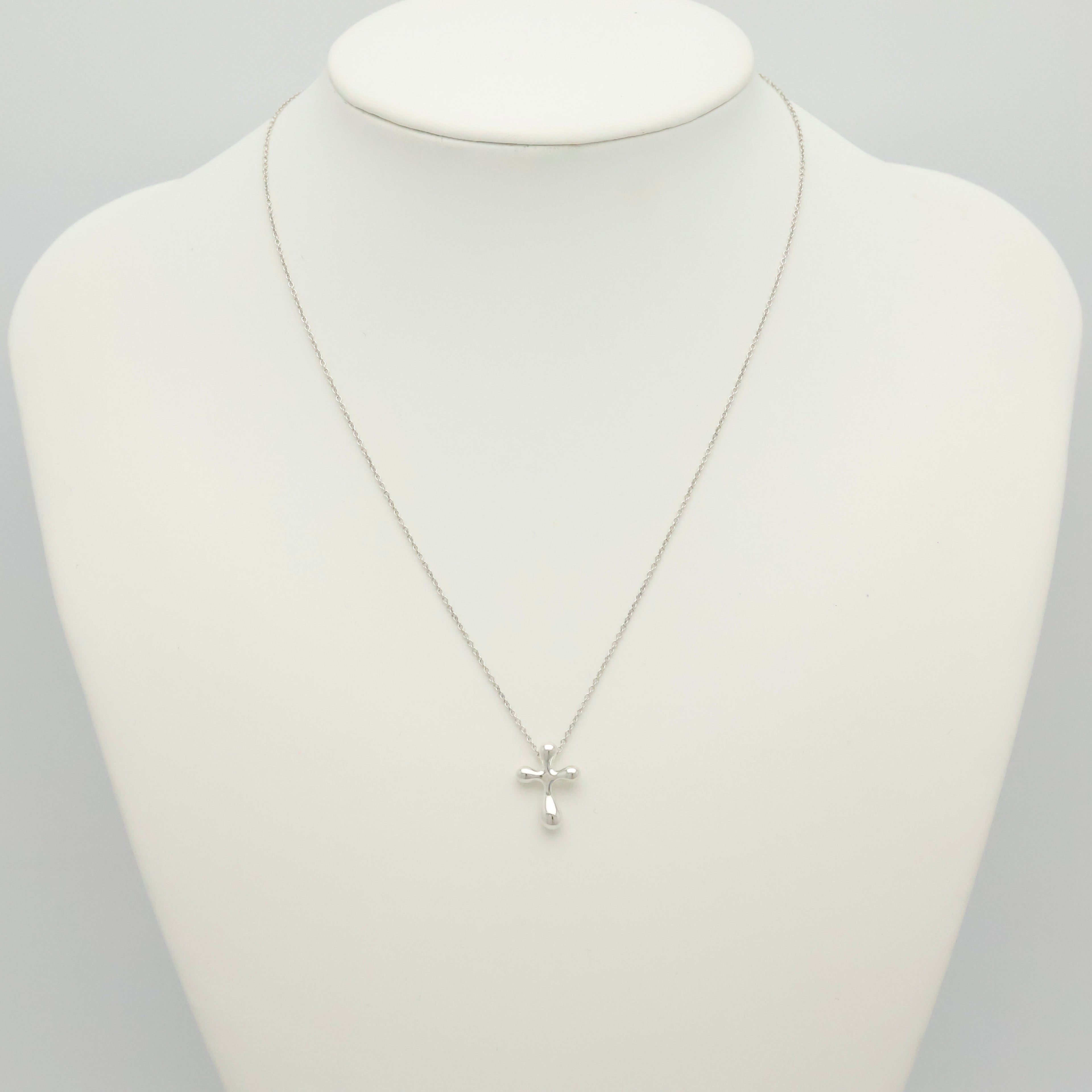  Tiffany & Co. Small Cross Pendant Necklace  Sterling Silver 925 