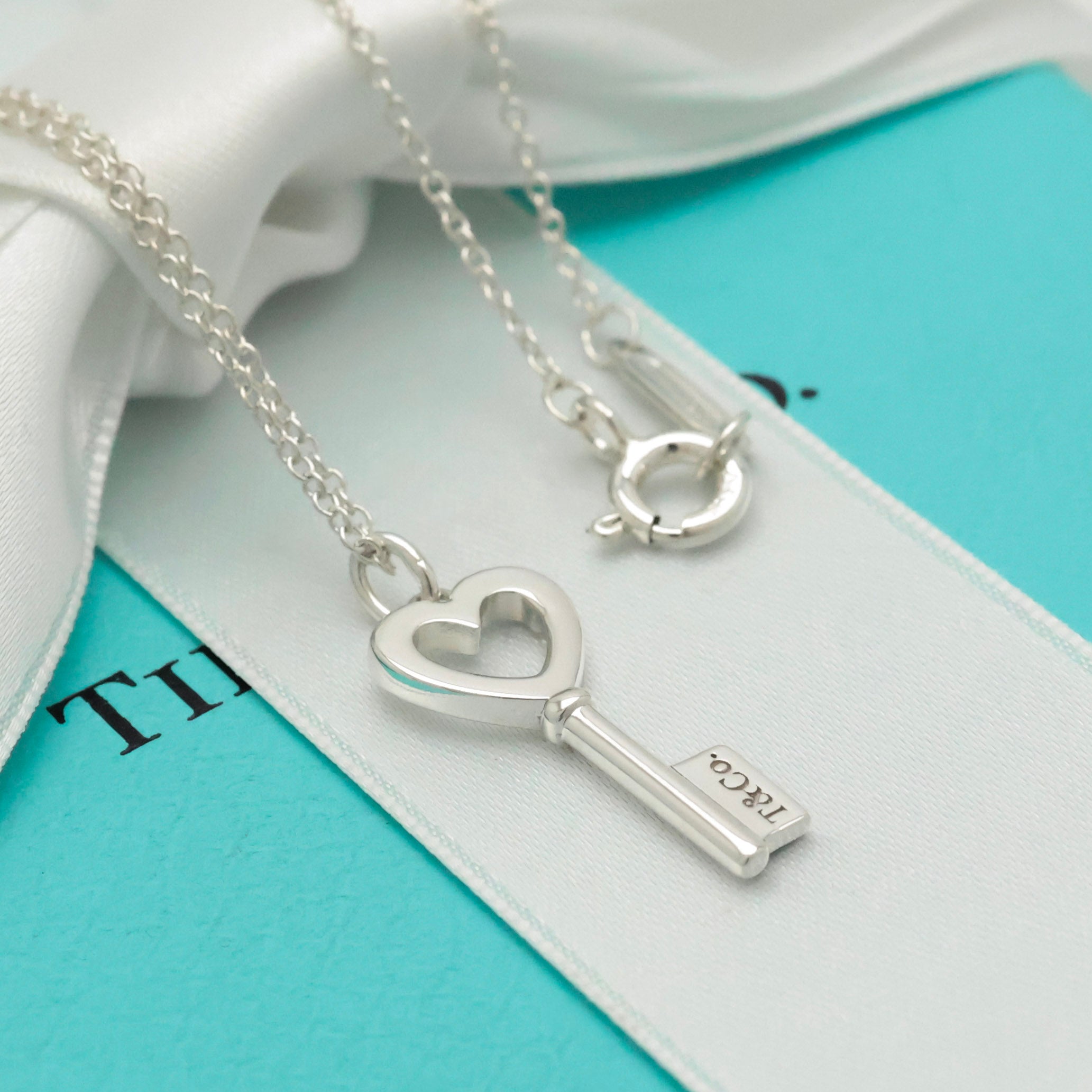 Tiffany K18YGエンチャントハートキーネックレス ティファニー 