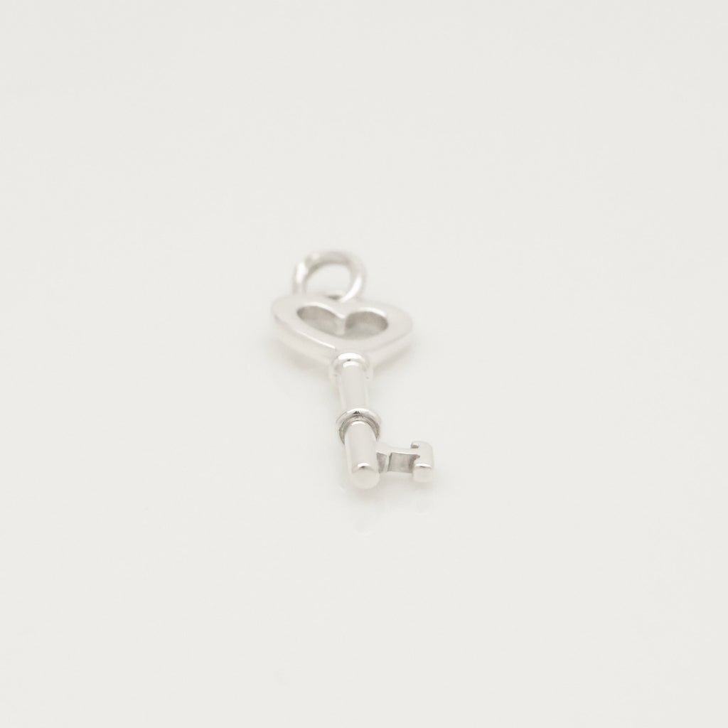 TIFFANY&Co.  オープン ハート キー チャーム AG925