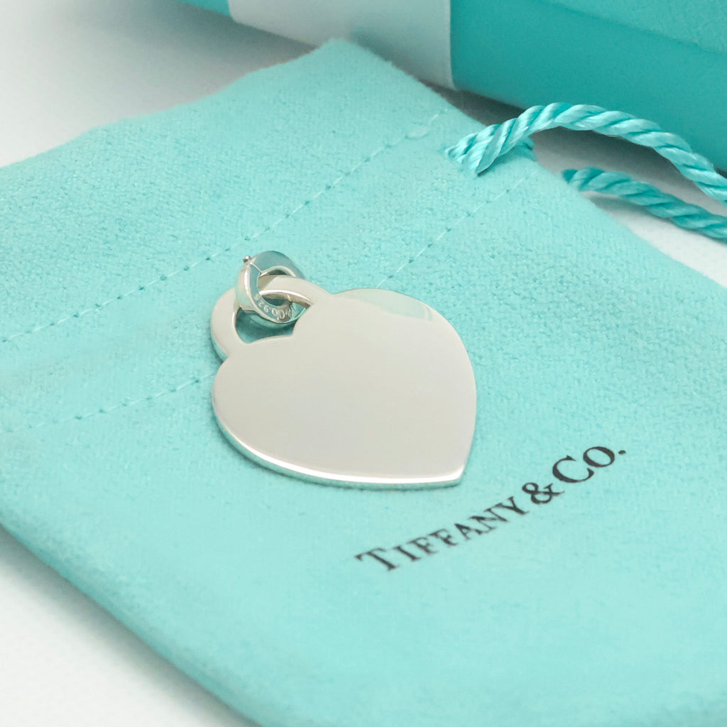 TIFFANY&Co. ミディアム ハート タグ チャーム AG925