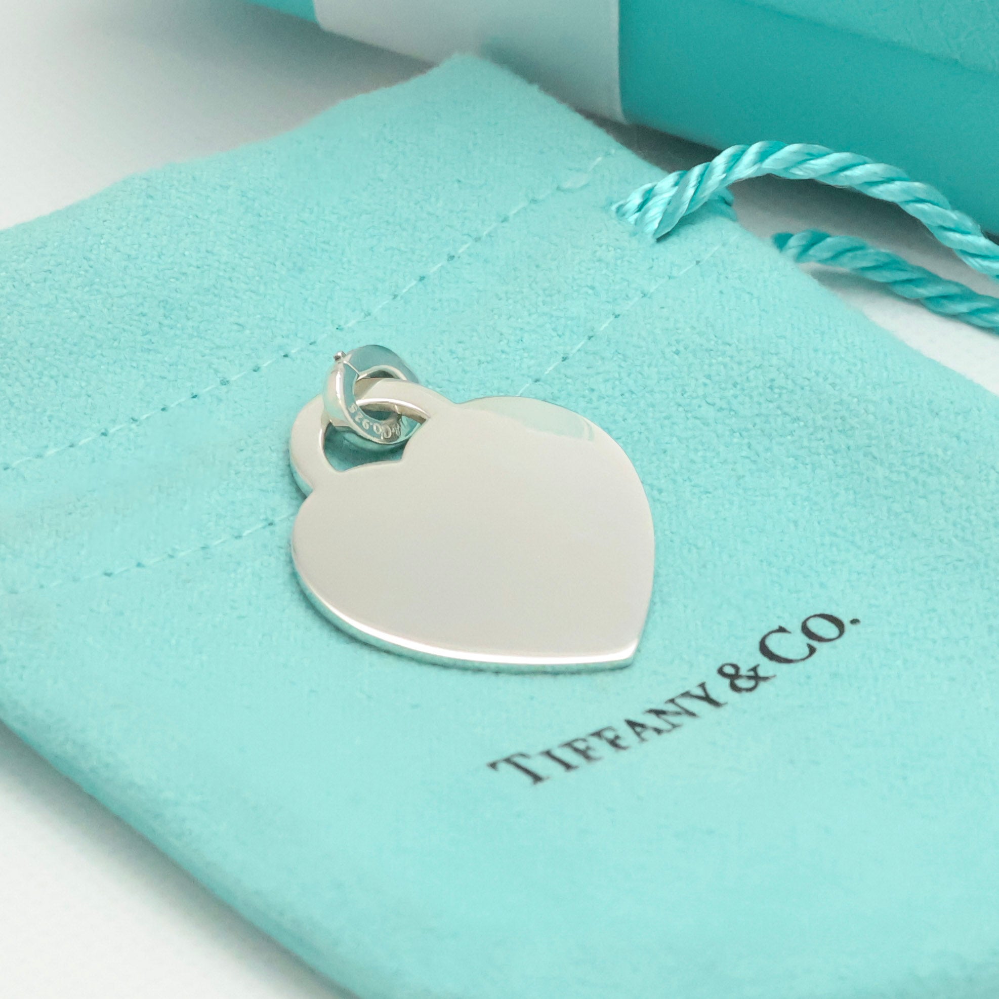 TIFFANY&Co. ミディアム ハート タグ チャーム AG925