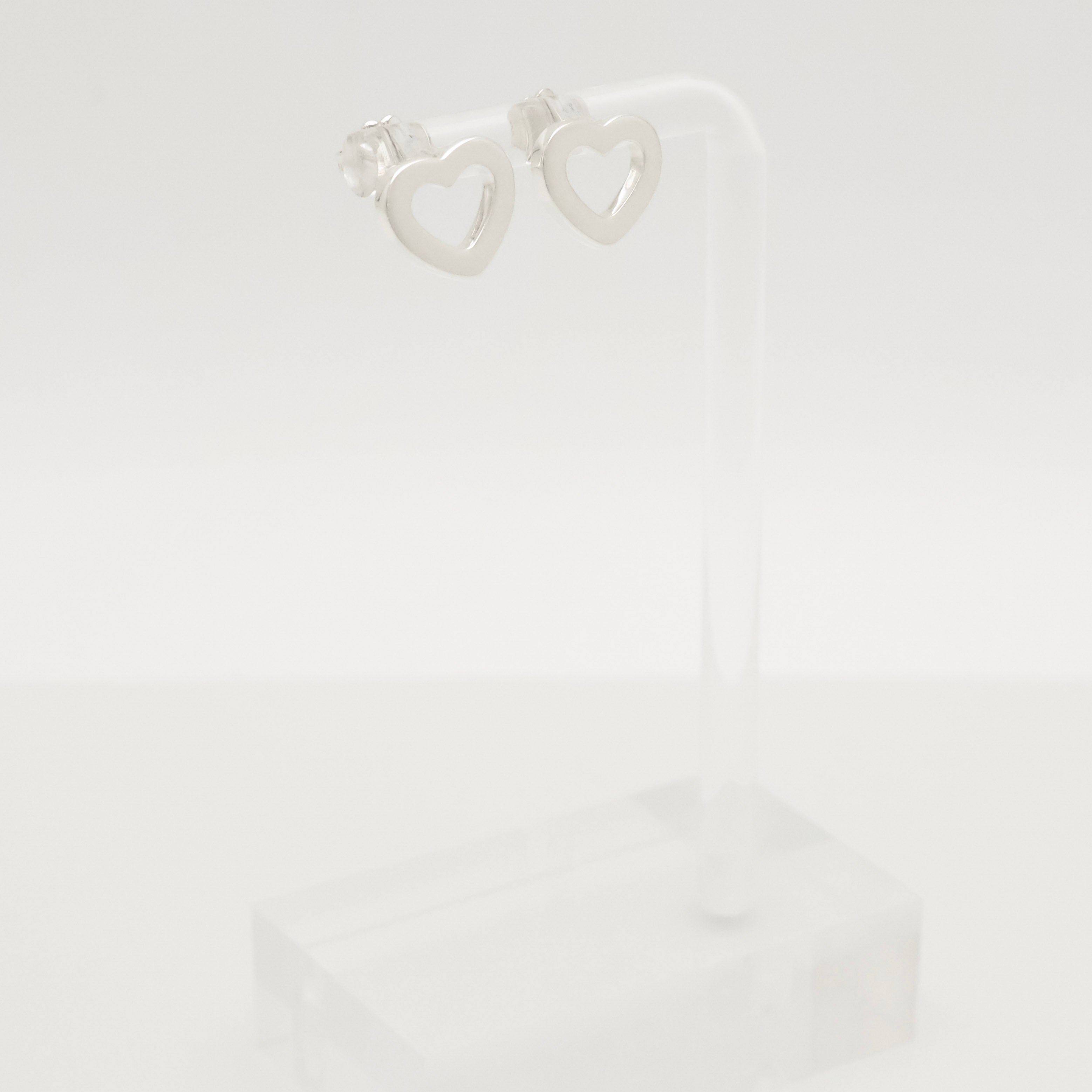 TIFFANY&Co. センチメンタル ハート スタッド ピアス AG925