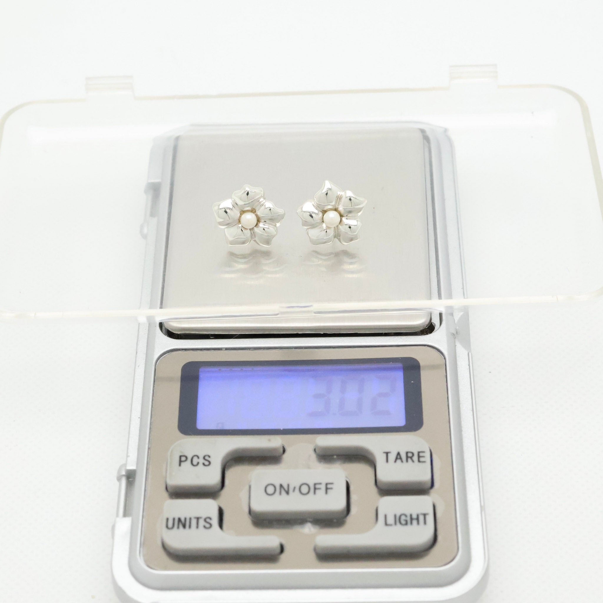 TIFFANY&Co. フラワー パール スタッド ピアス AG925