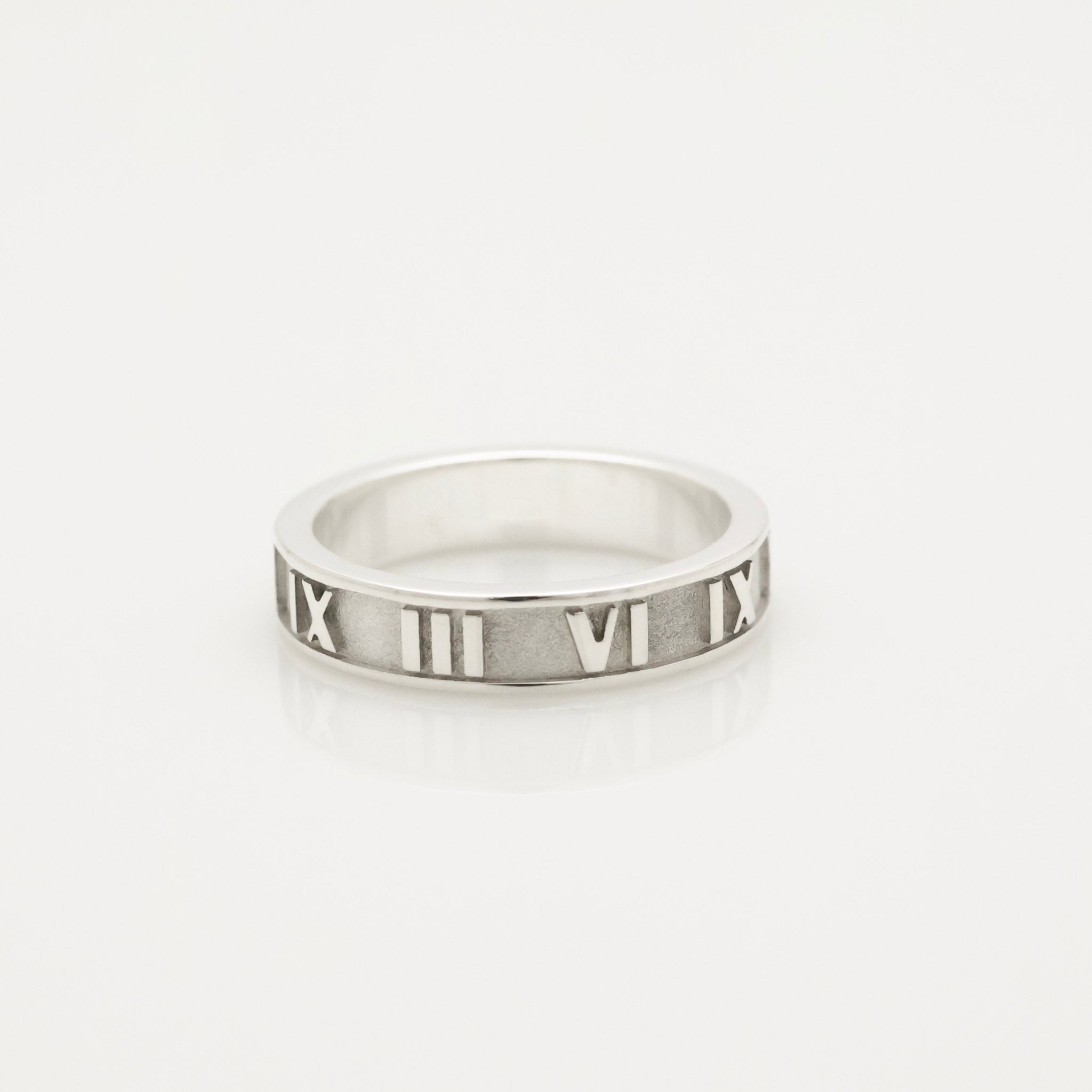 Tiffany & Co. Atlas Ring Size US 5.25 Sterling Silver 925