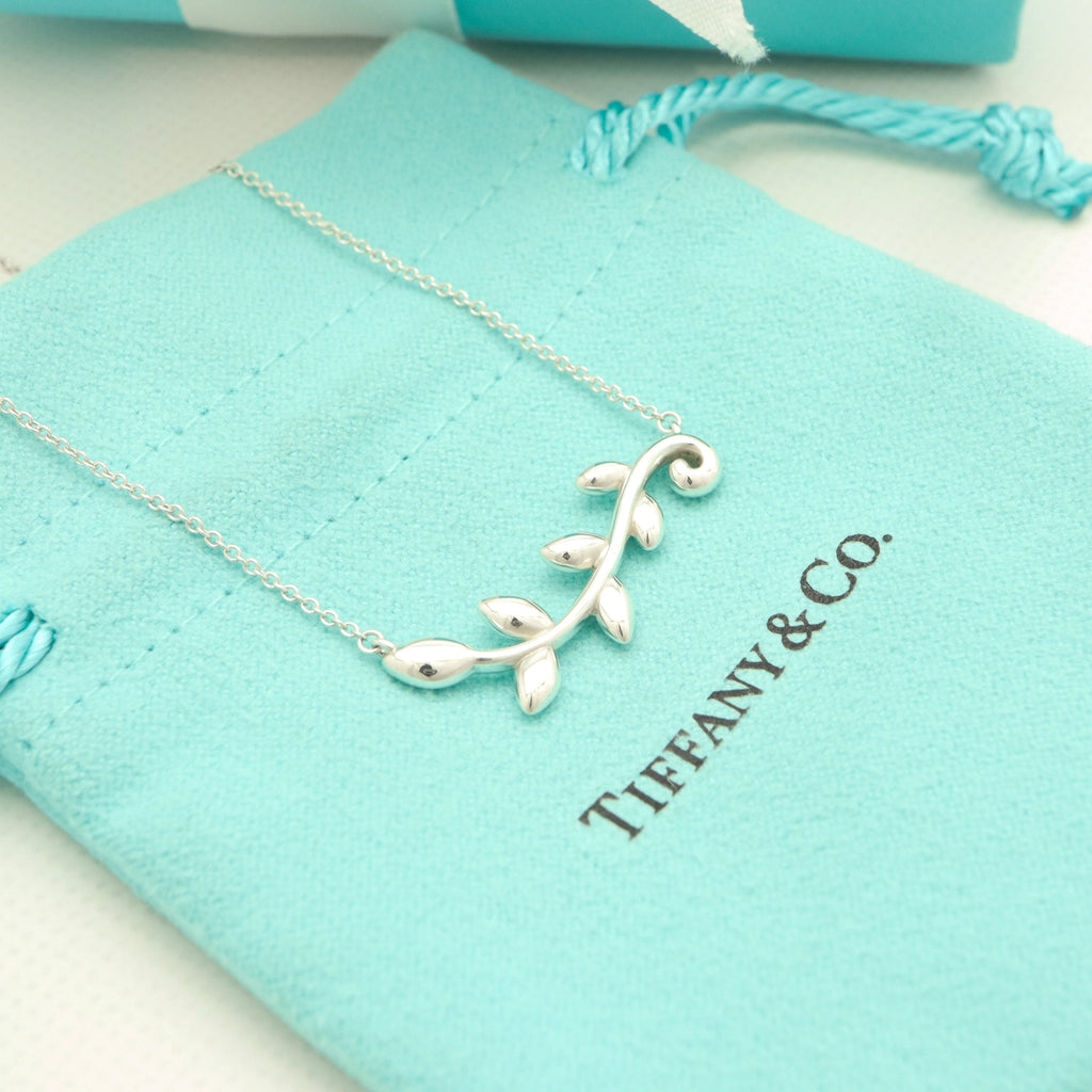 Tiffany & Co. Picasso Olive Leaf Vine Necklace Sterling Silver 925
