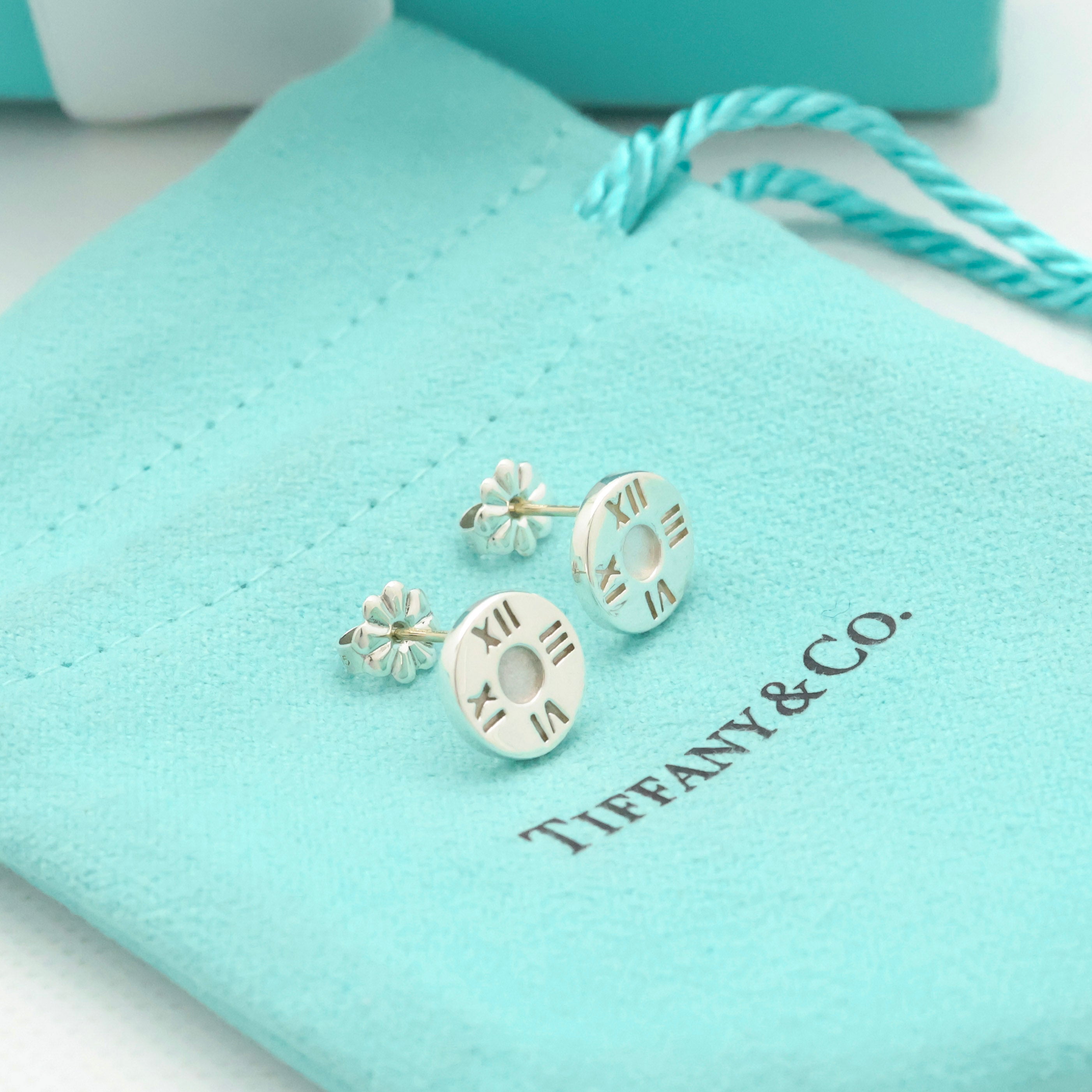 TIFFANY&Co. アトラス ピアスド サークル スタッド ピアス AG925