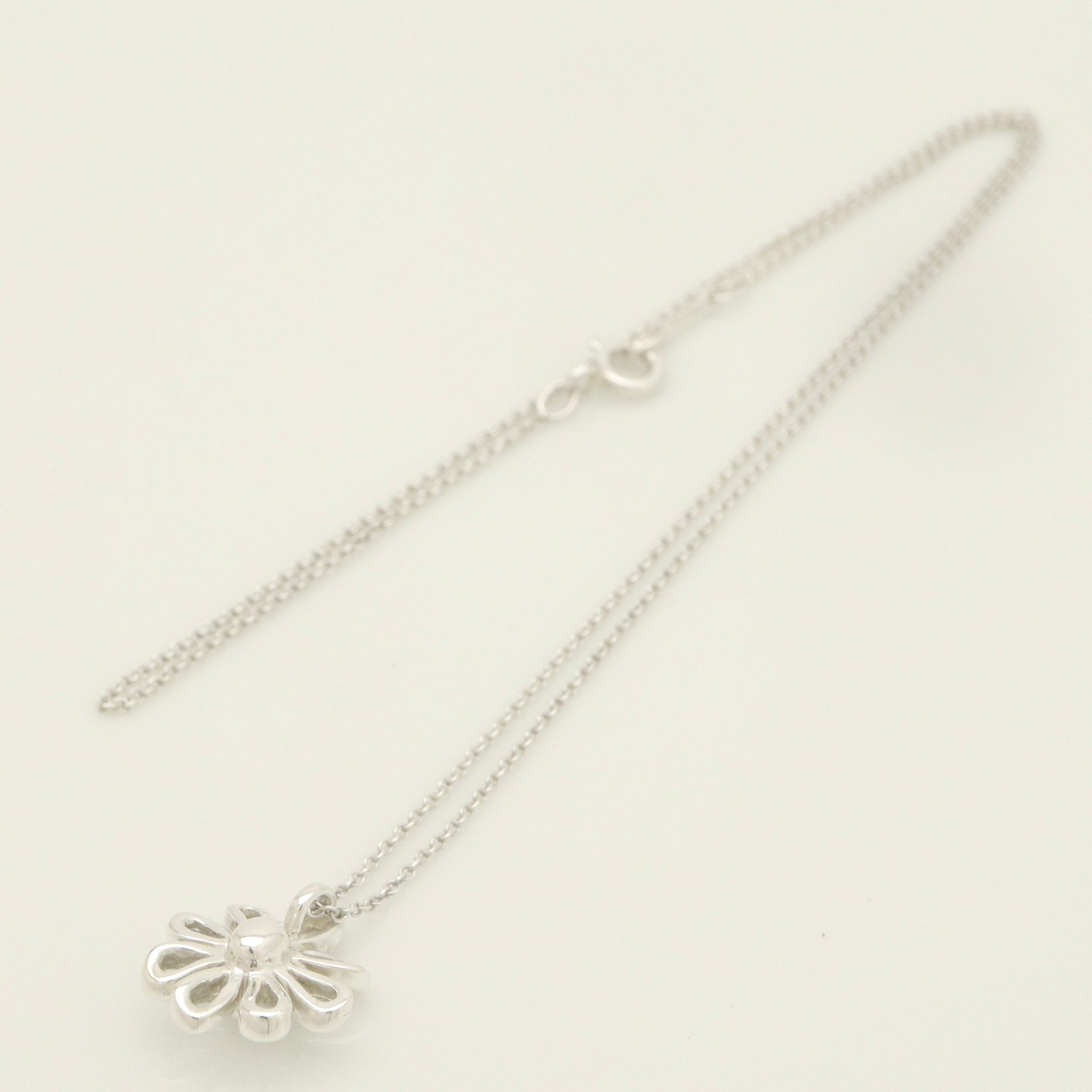 Tiffany & Co. Picasso Daisy Flower Necklace Sterling Silver 925