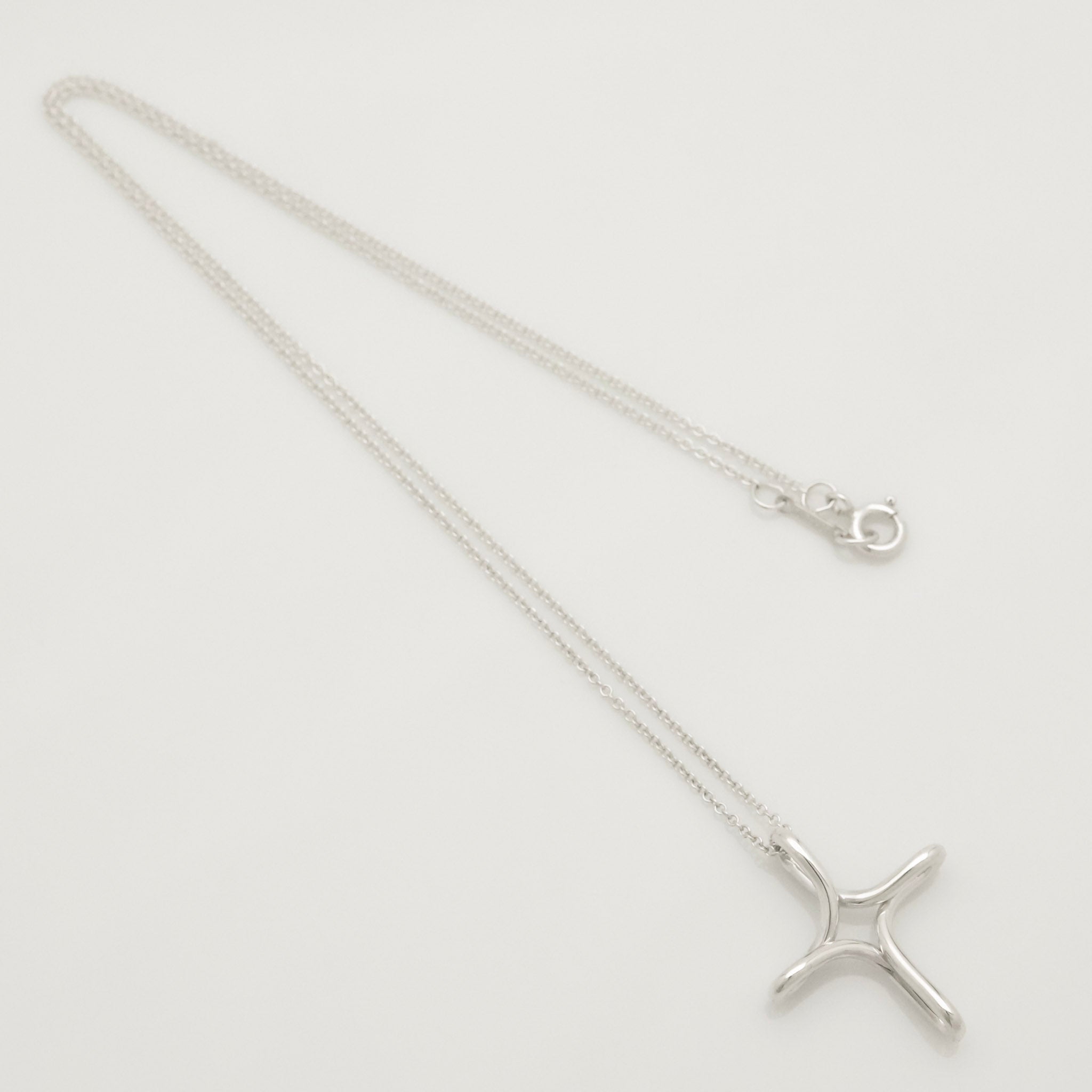 TIFFANY&Co. オープン クロス インフィニティ エルサペレッティ ネックレス AG925