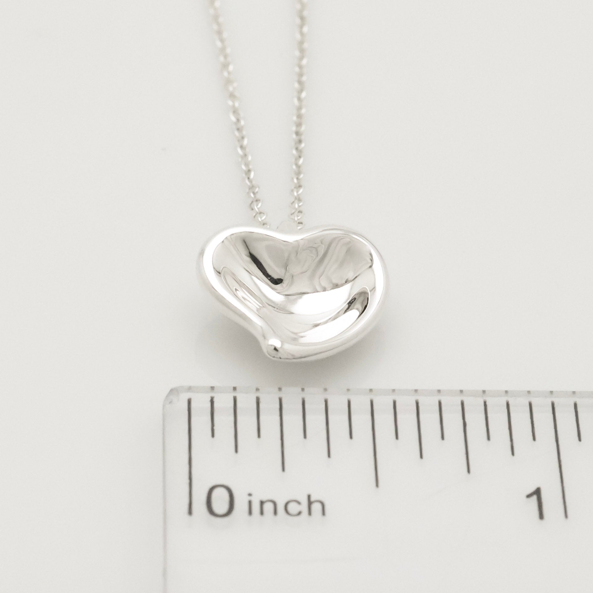 TIFFANY&Co. カーブド ハート エルサペレッティ ネックレス AG925