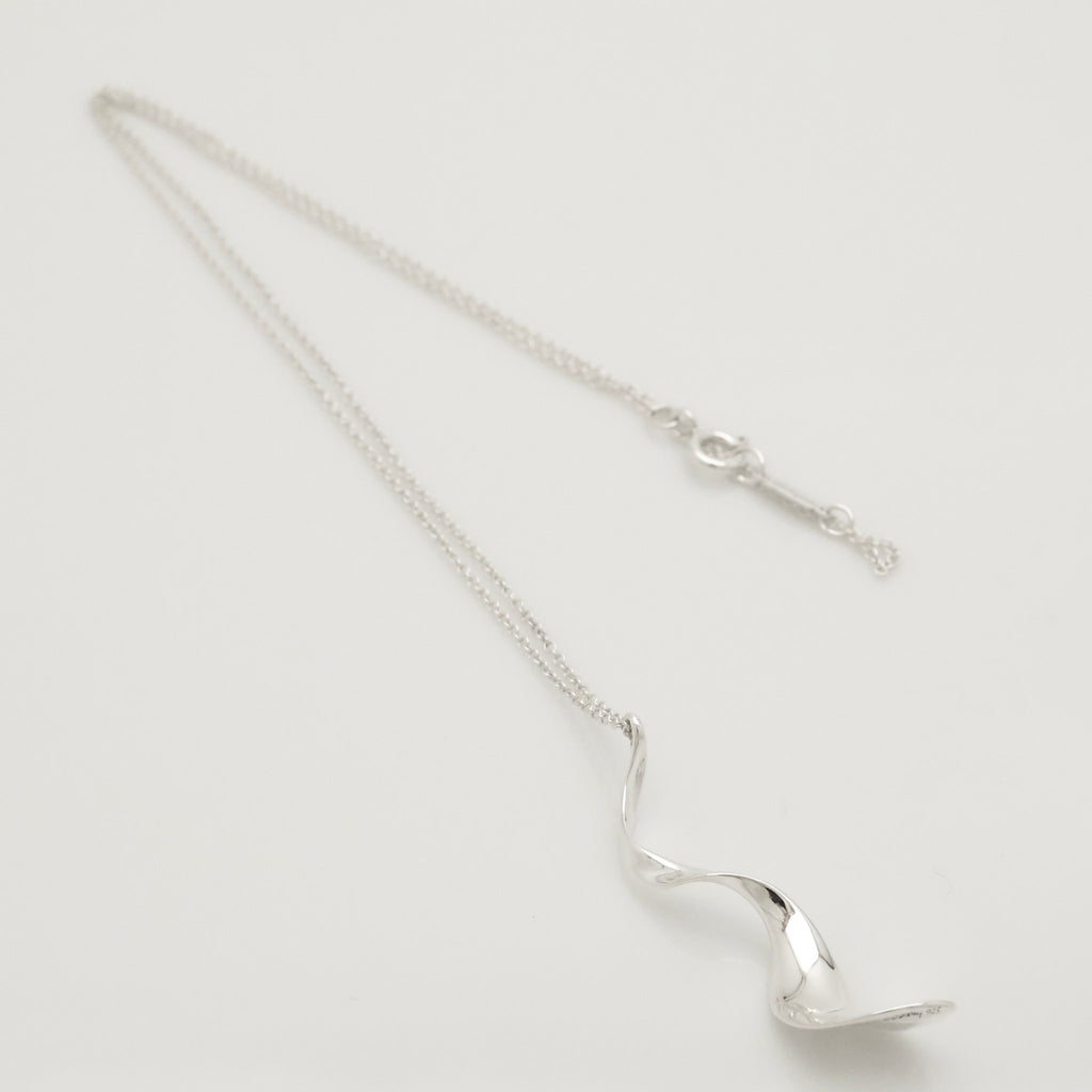 Tiffany & Co. Frank Gehry Orchid Drop Pendant Necklace Sterling Silver 925