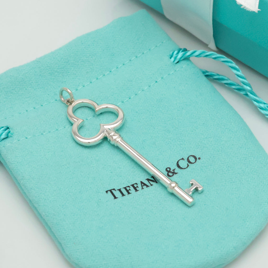 TIFFANY&Co. トレフォイル クローバー キー チャーム AG925