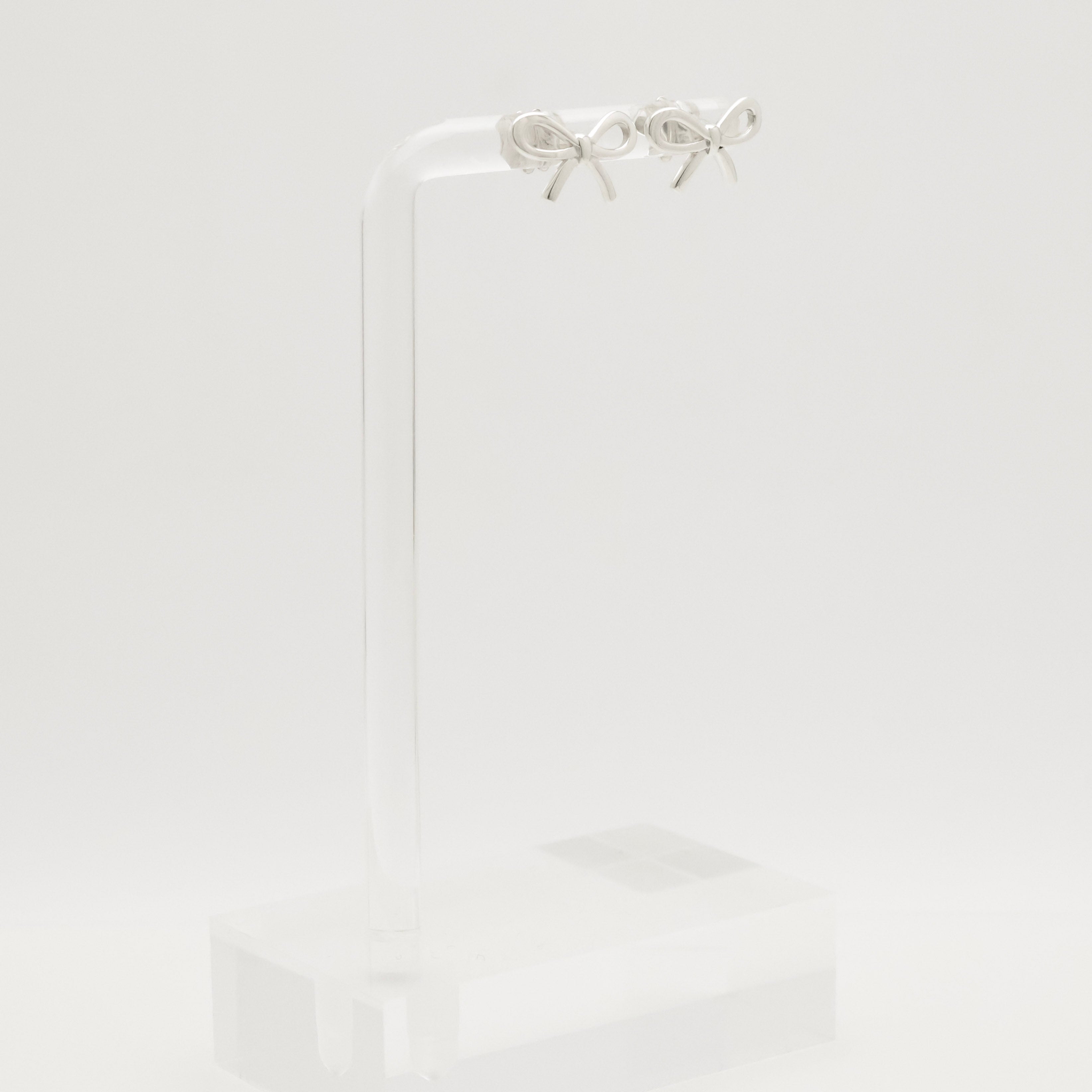 TIFFANY&Co. リボン ボウ スタッド ピアス AG925