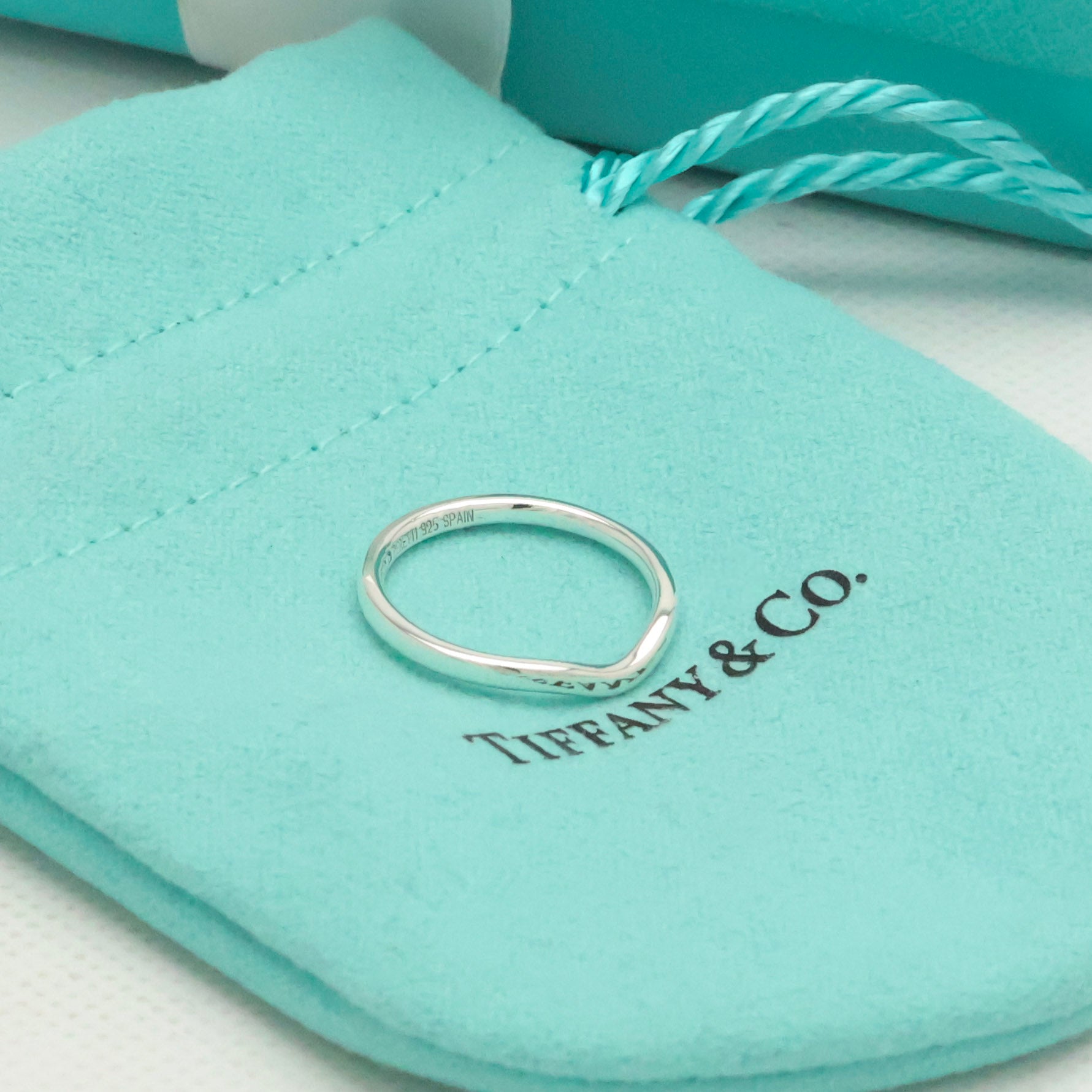 TIFFANY&Co. カーブド エルサペレッティ バンド リング 9 号 AG925