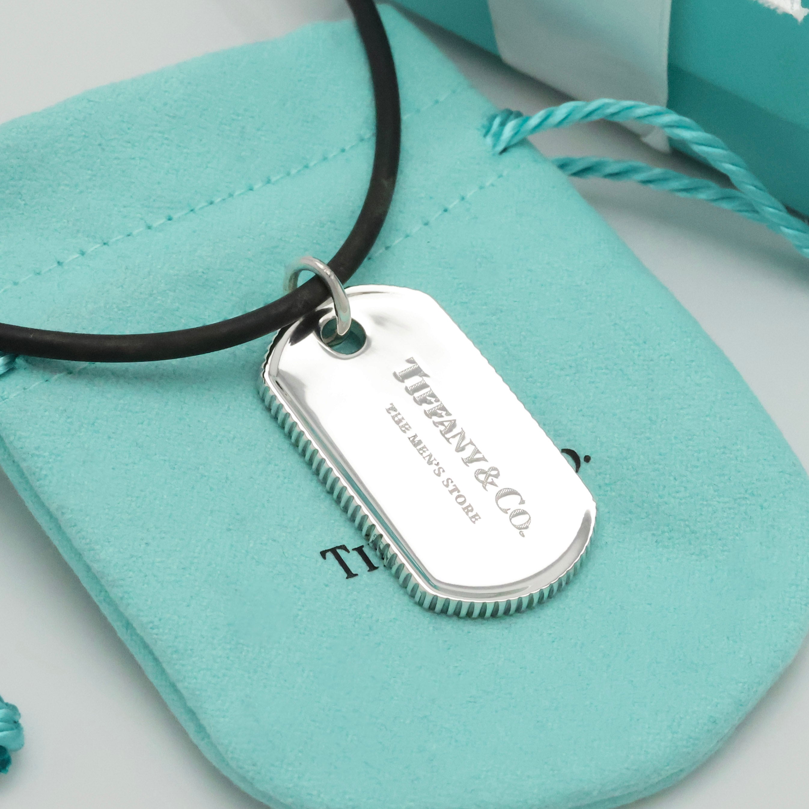 TIFFANY&Co. コイン エッジ ドッグ タグ ラバー コード ネックレス AG925