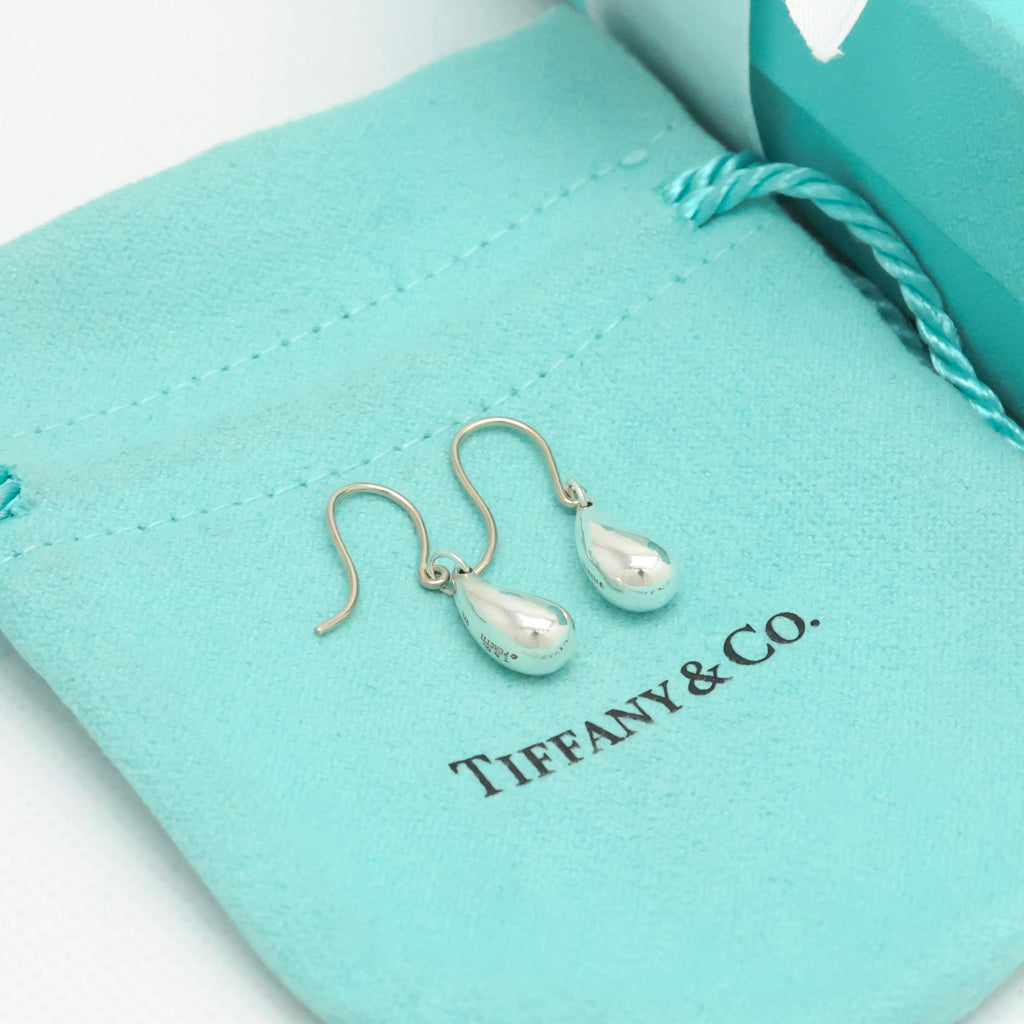 TIFFANY&Co. ティアドロップ エルサペレッティ フック ピアス AG925