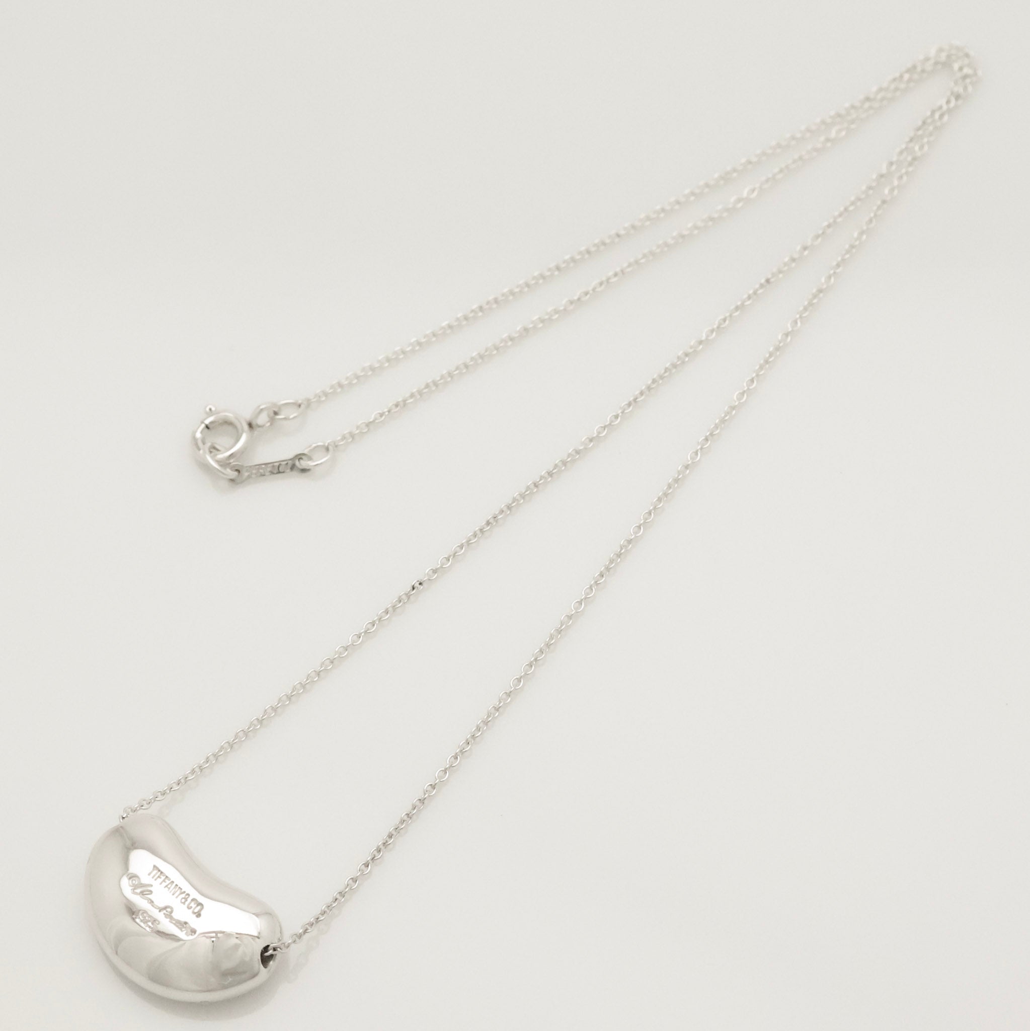  Tiffany & Co. Peretti Large  Bean Necklace  Sterling Silver 925 