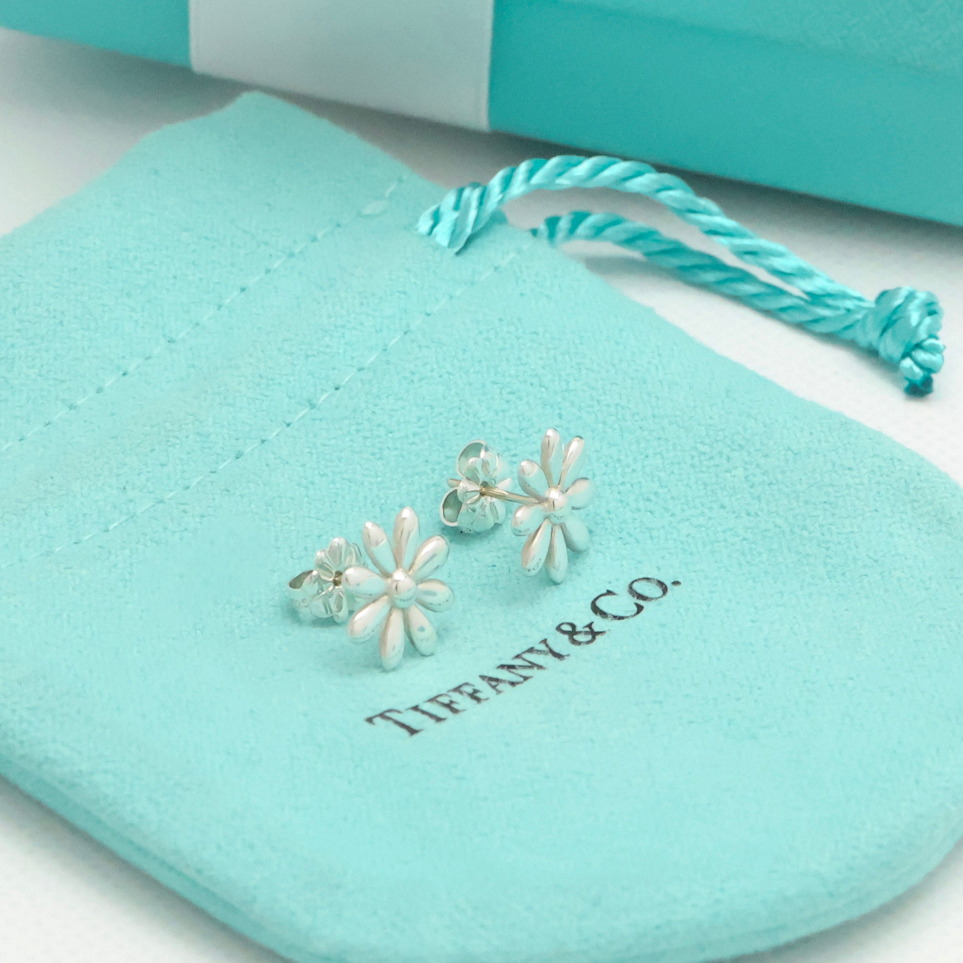TIFFANY&Co. デイジー フラワー 花 スタッド ピアス AG925