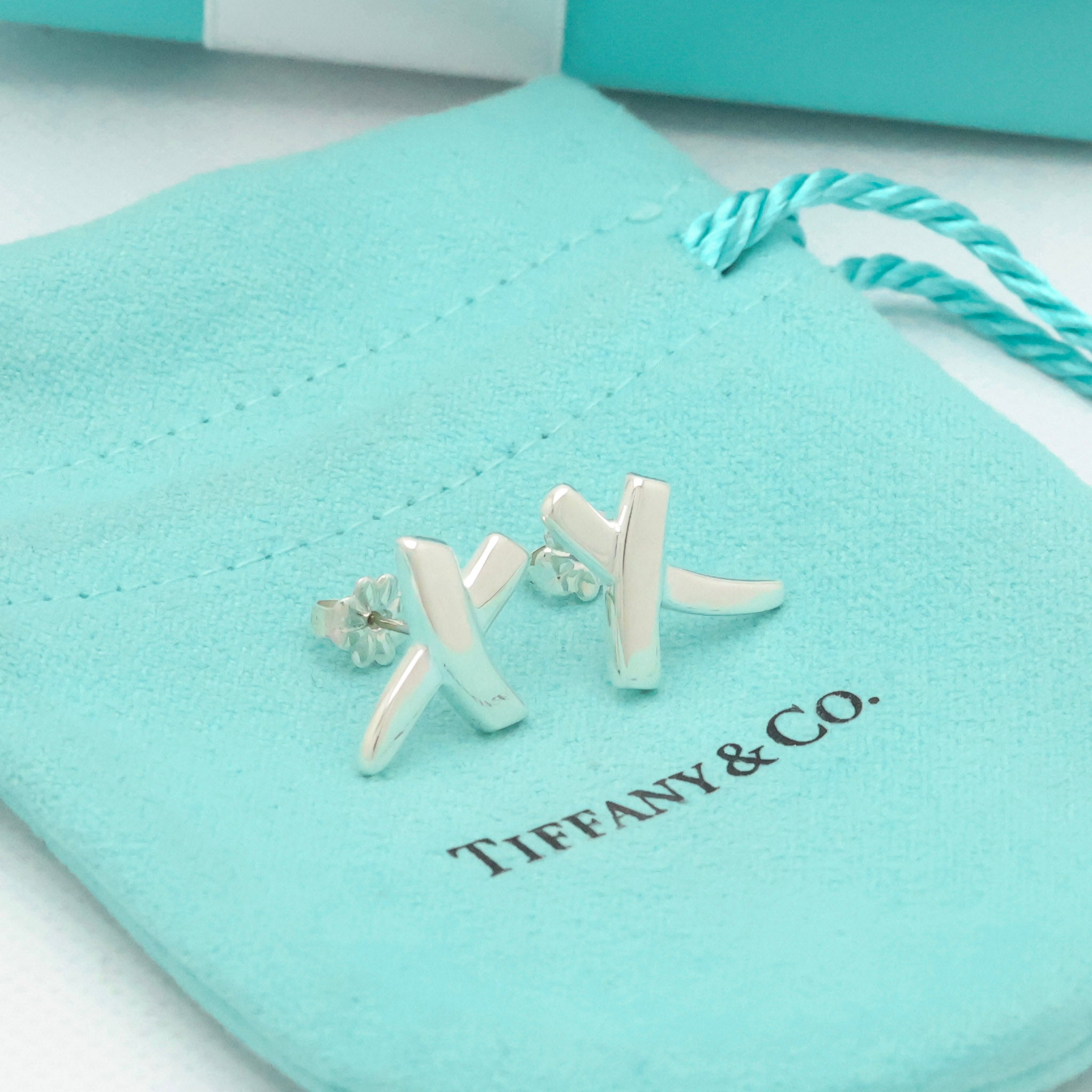 TIFFANY&Co. キス クロス パロマピカソ スタッド ピアス AG925