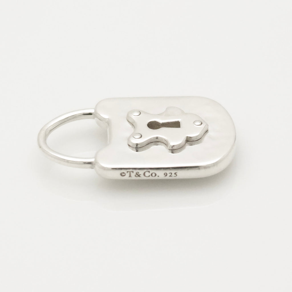 TIFFANY&Co. テクスチャー キーホール ロック チャーム AG925