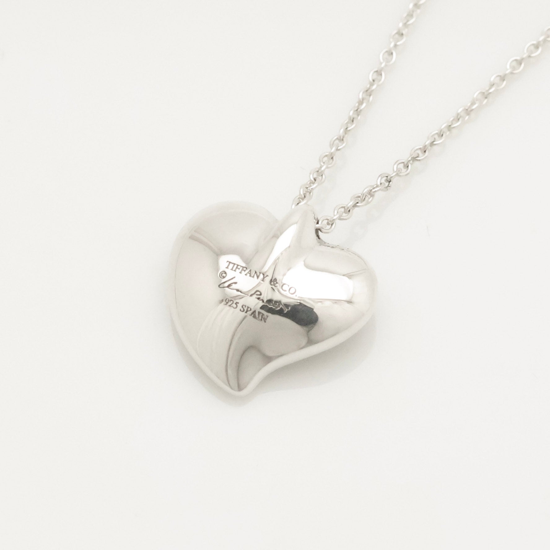 Tiffany & Co. Peretti Curved Full Heart Necklace Sterling Silver 925
