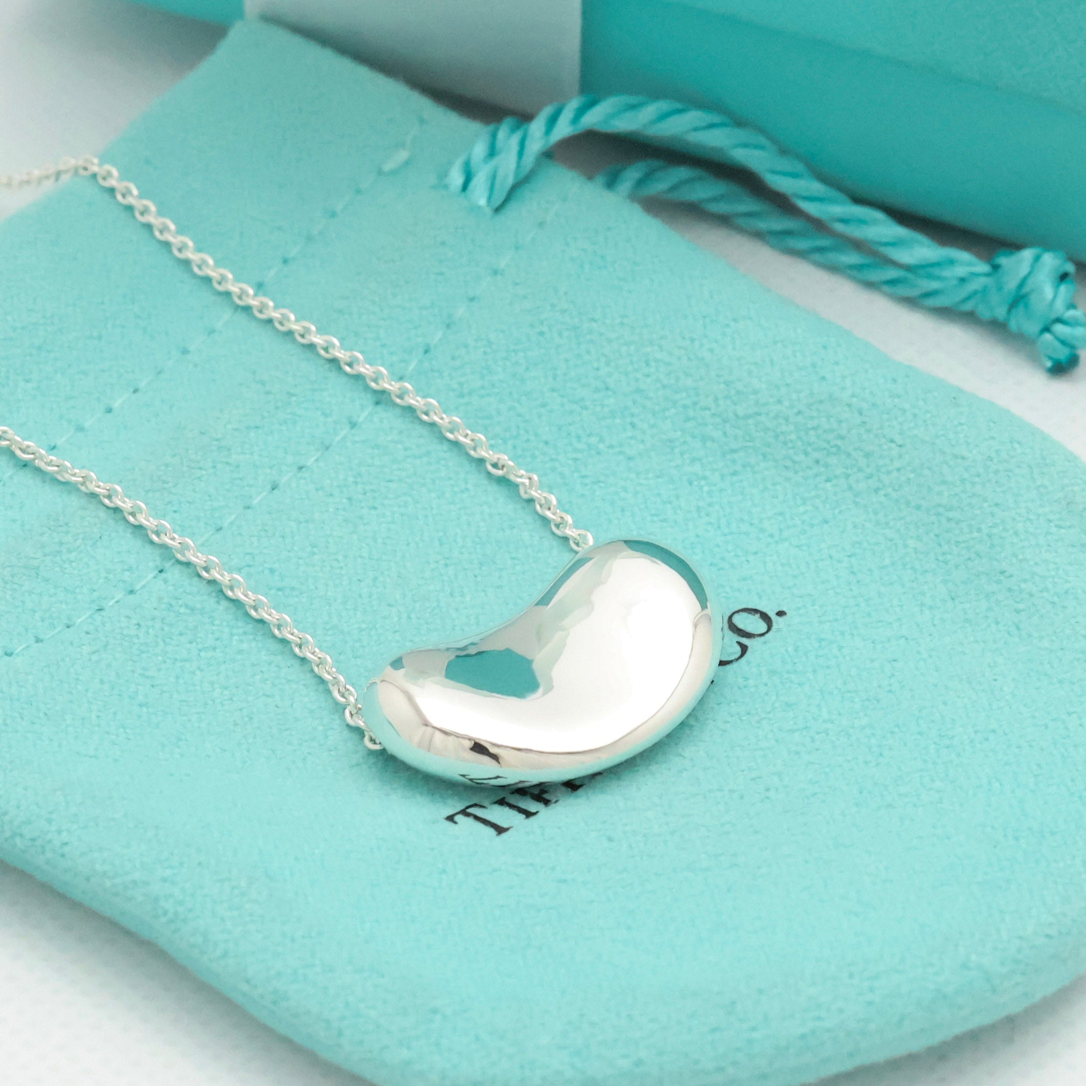  Tiffany & Co. Peretti Large  Bean Necklace  Sterling Silver 925 