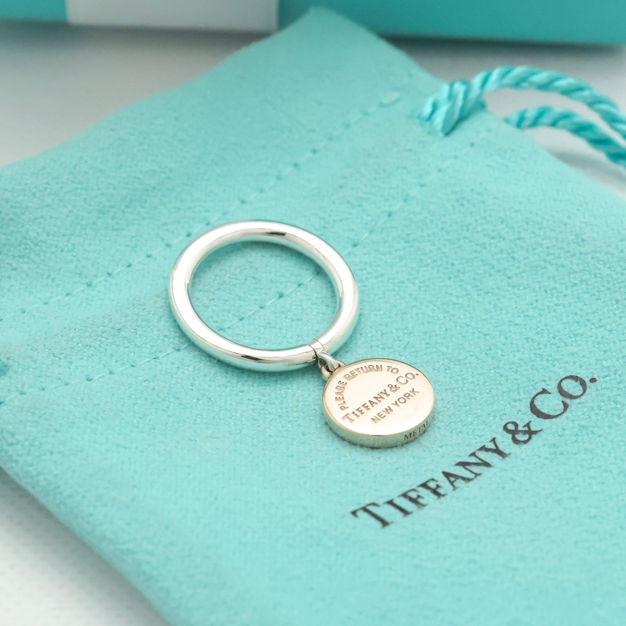 希少・ティファニー Tiffany&Co リング ナローリング ルベドメタル 希少・ティファニー Tiffany&Co リング ナローリング ルベドメタル