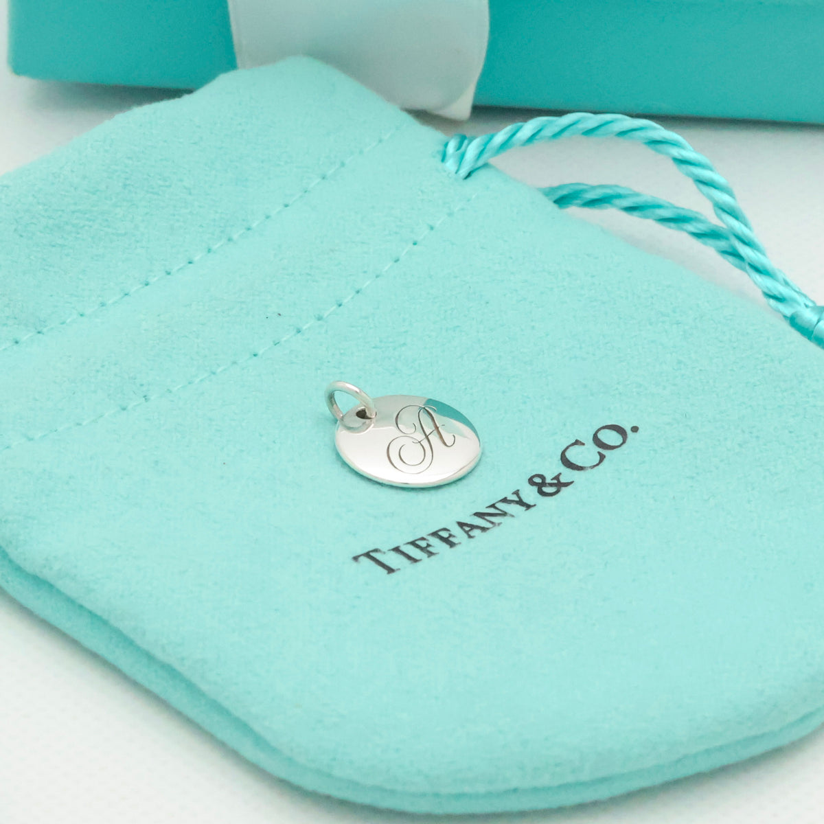 TIFFANY&Co. ノーツ レター アルファベット イニシャル A ディスク チャーム AG925
