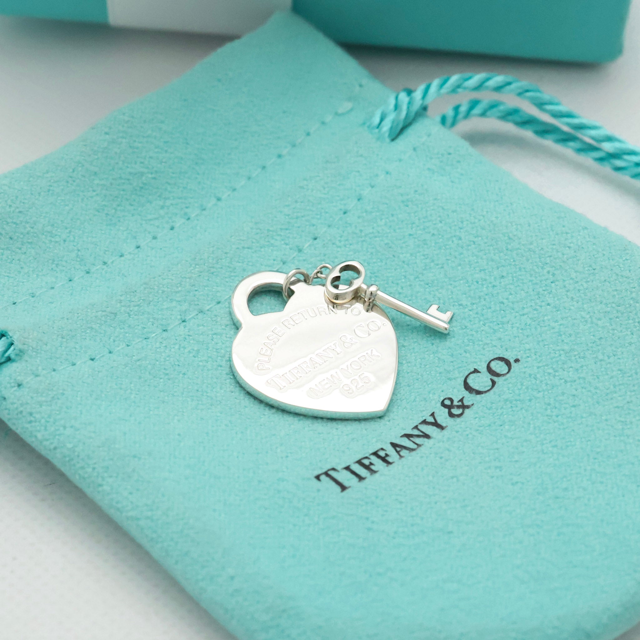 TIFFANY&Co. リターン トゥ ティファニー ハート タグ キー ペンダント チャーム AG925