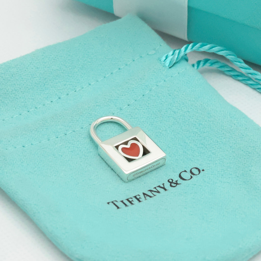 TIFFANY&Co. カデナ ロック レッド エナメル ハート ネックレス AG925