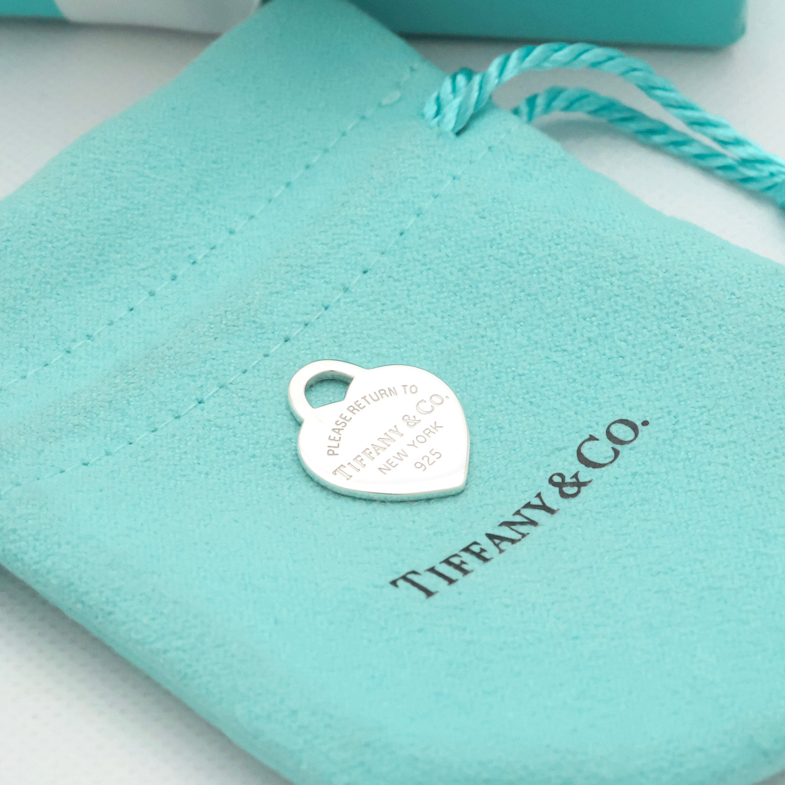 TIFFANY&Co. リターントゥ ティファニー ミディアム ハート タグ チャーム AG925