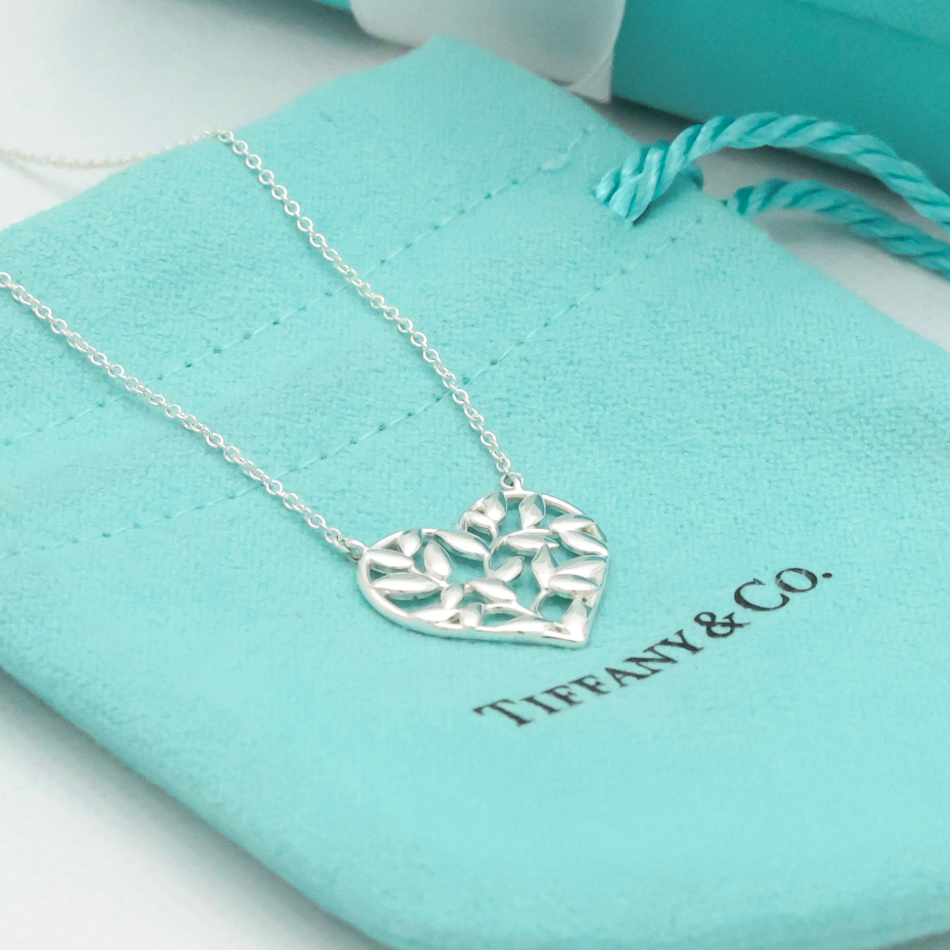 Tiffany & Co. Olive Leaf Heart Necklace Pendant Sterling Silver 925