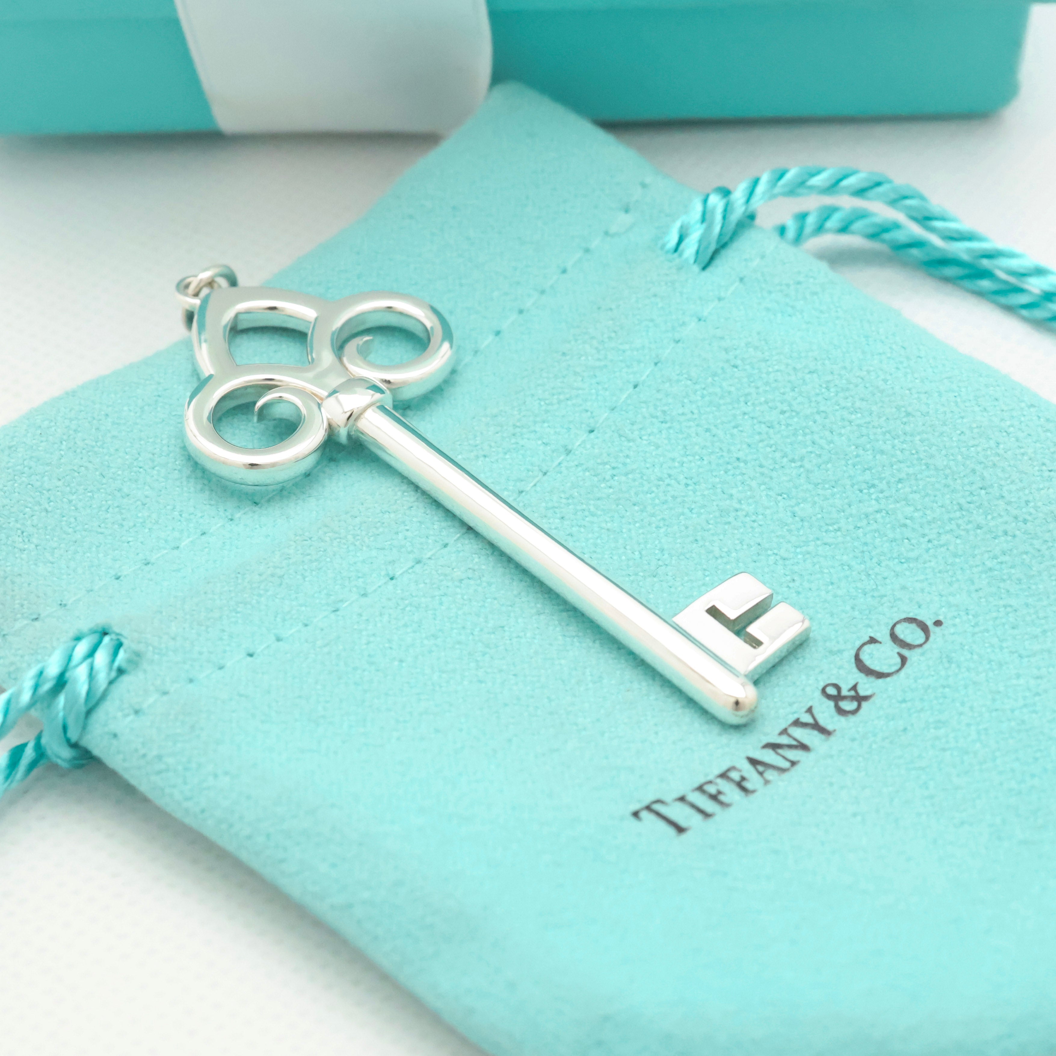 TIFFANY&Co. フルール ド リス キー チャーム AG925