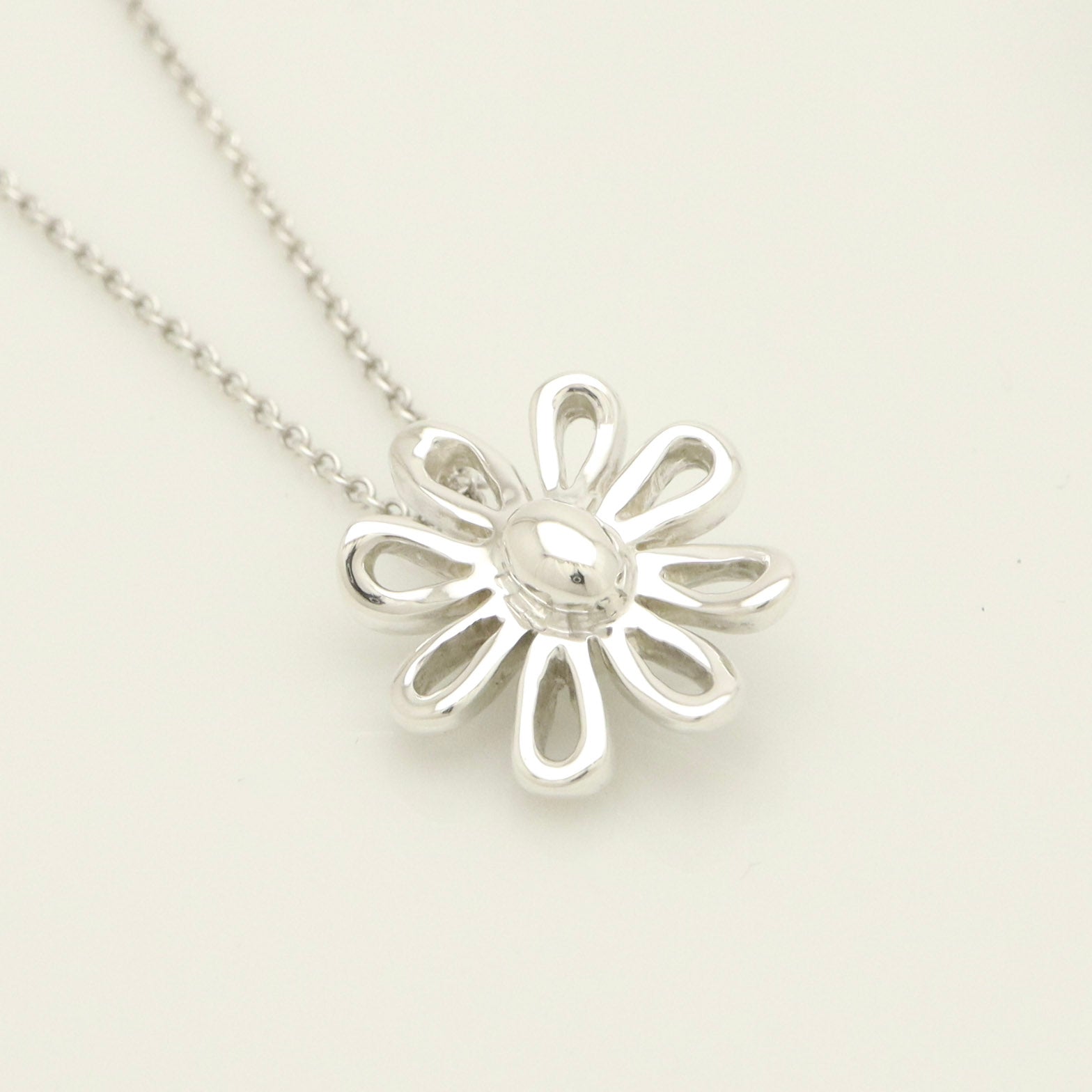 Tiffany & Co. Picasso Daisy Flower Necklace Sterling Silver 925