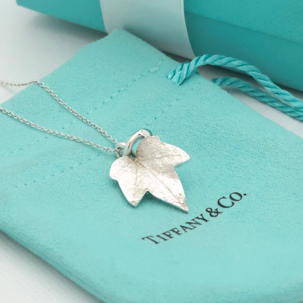 TIFFANY&Co. メイプル リーフ ネックレス AG925
