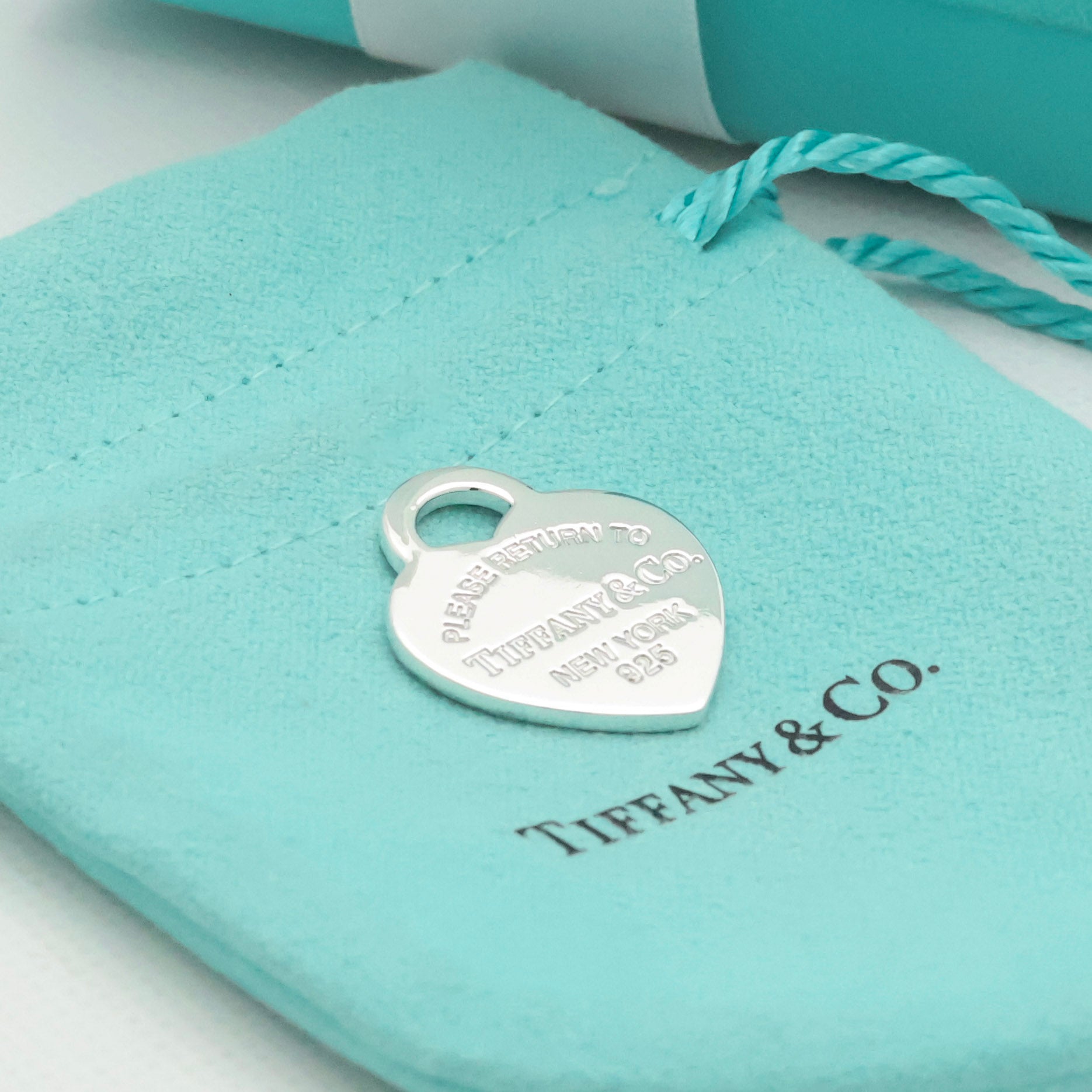 TIFFANY&Co. リターントゥ ティファニー ミディアム ハート タグ チャーム AG925