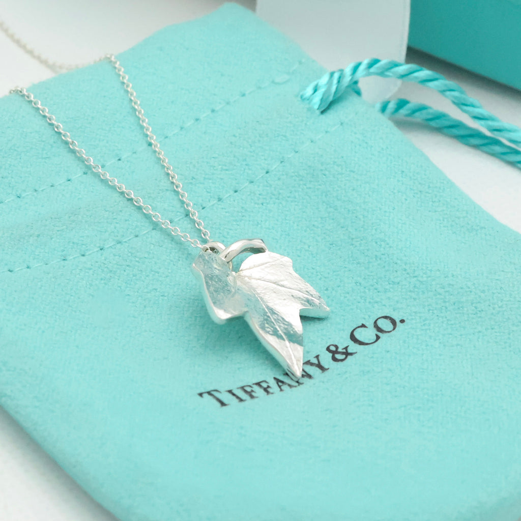 TIFFANY&Co. メイプル リーフ ネックレス AG925