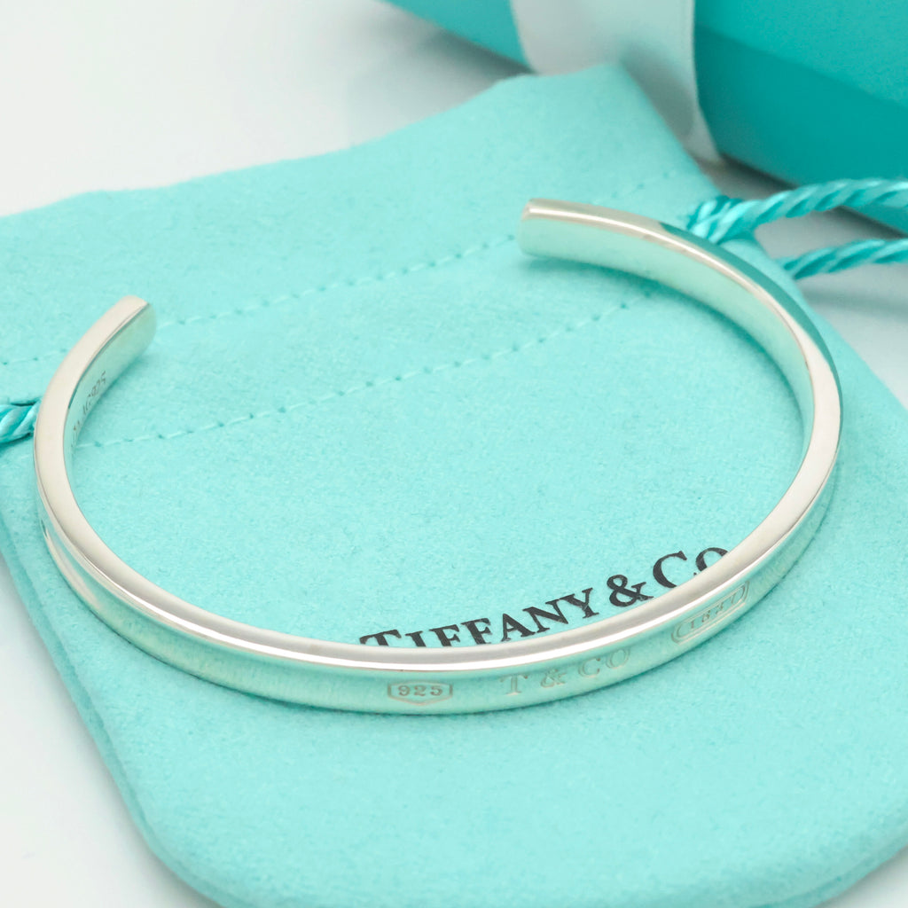 Tiffany & Co. Interlocking Double Loop Bangle Bracelet Sterling Silver 925