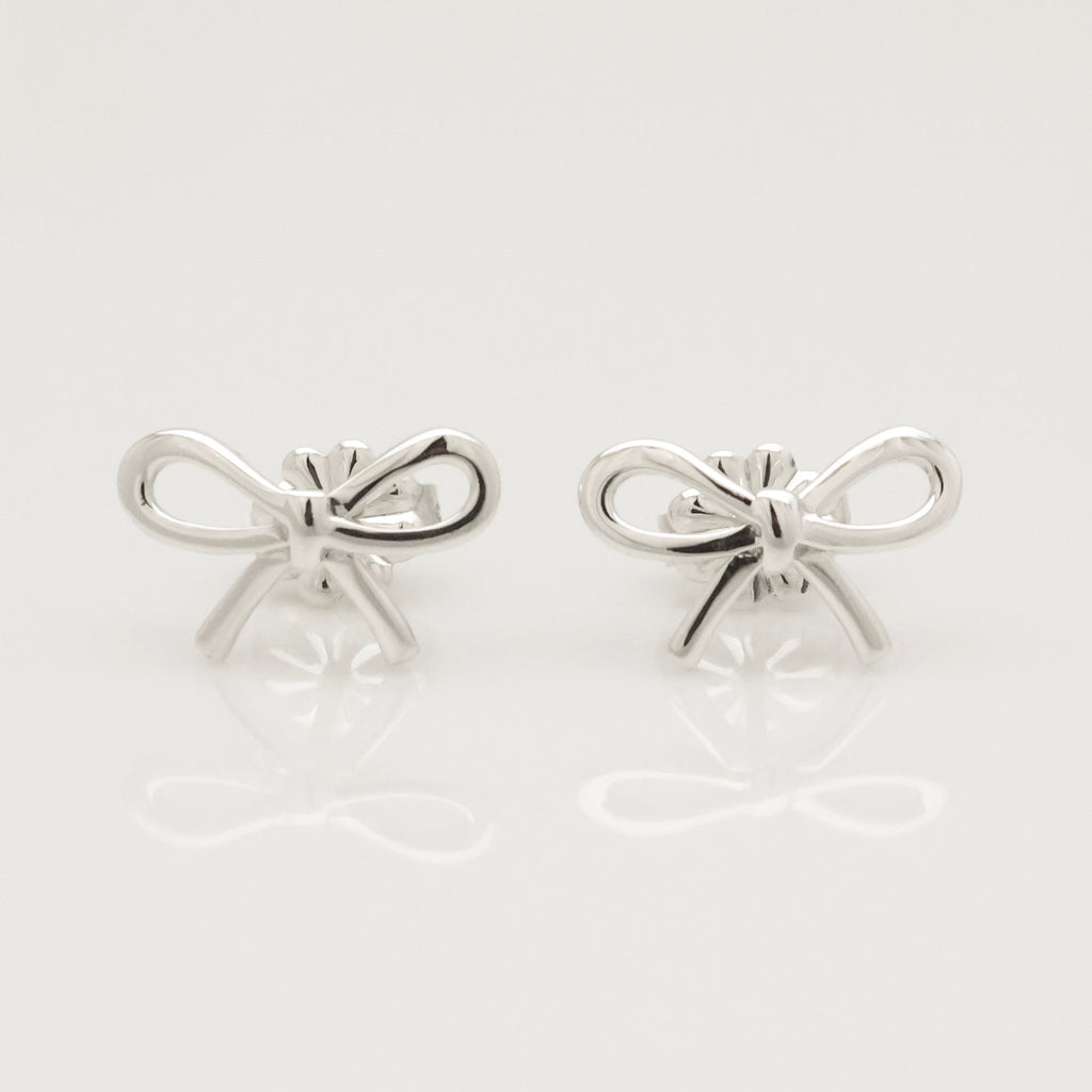 TIFFANY&Co. リボン ボウ スタッド ピアス AG925