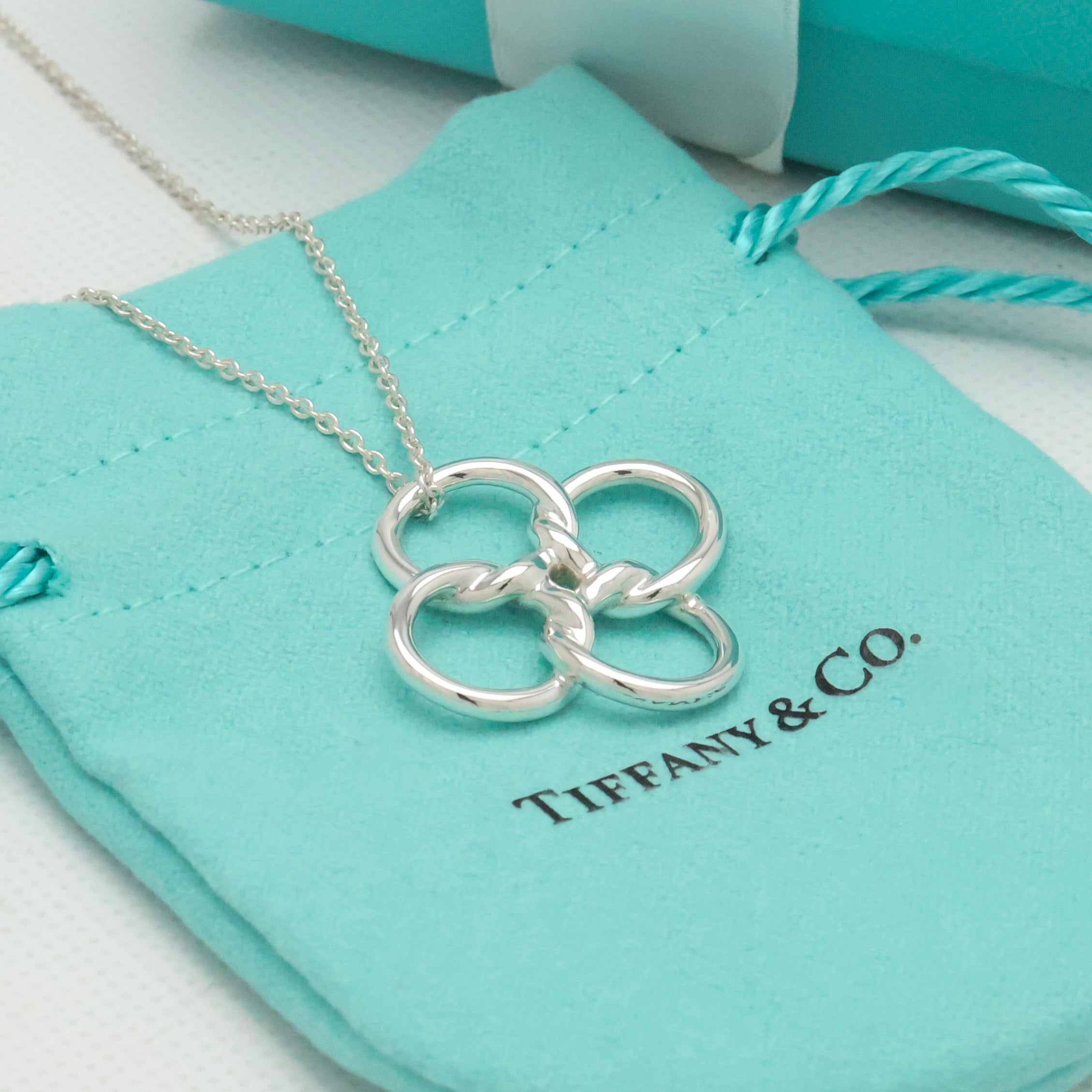 Tiffany & Co. Quadrifoglio Four Leaf Clover Necklace Sterling Silver 925