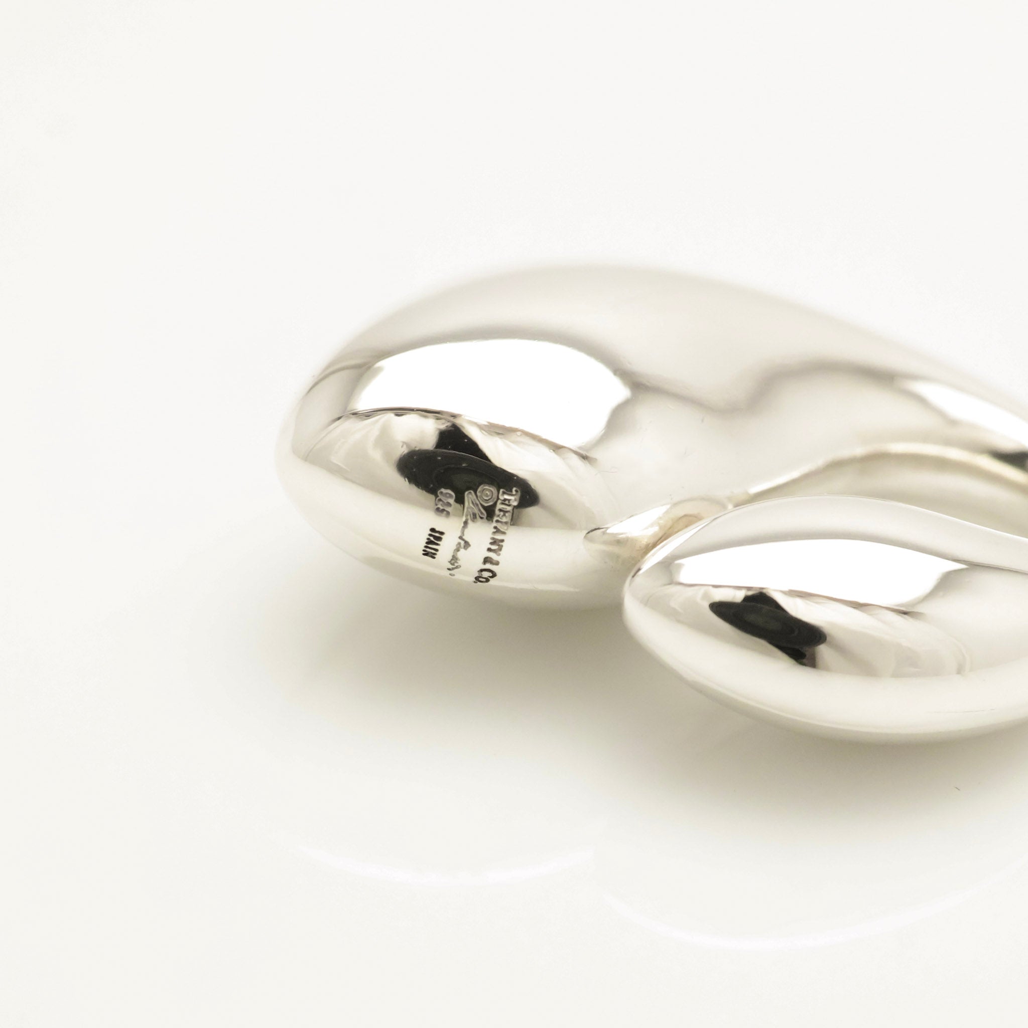 TIFFANY&Co. ダブル ティアドロップ エルサペレッティ チャーム AG925