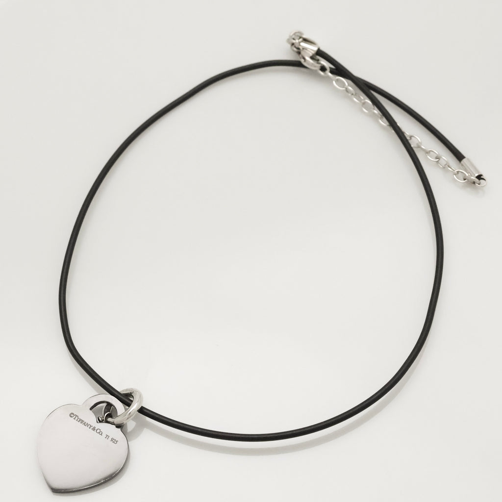 TIFFANY&Co. リターントゥ ティファニー ハート タグ ブラック チタン ラバー コード ネックレス AG925