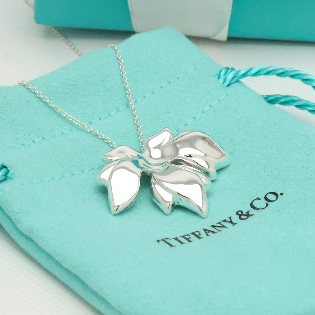 TIFFANY&Co. メイプル リーフ ネックレス AG925