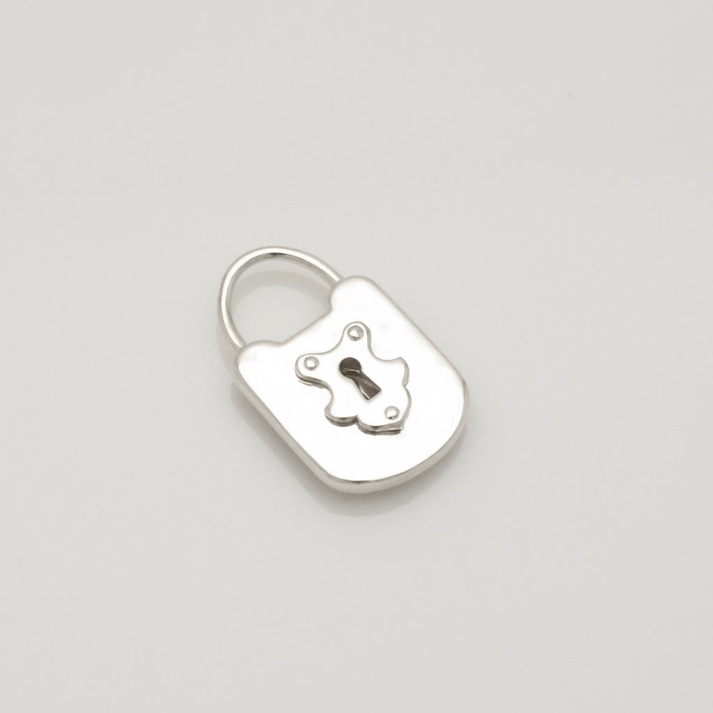 TIFFANY&Co. テクスチャー キーホール ロック チャーム AG925