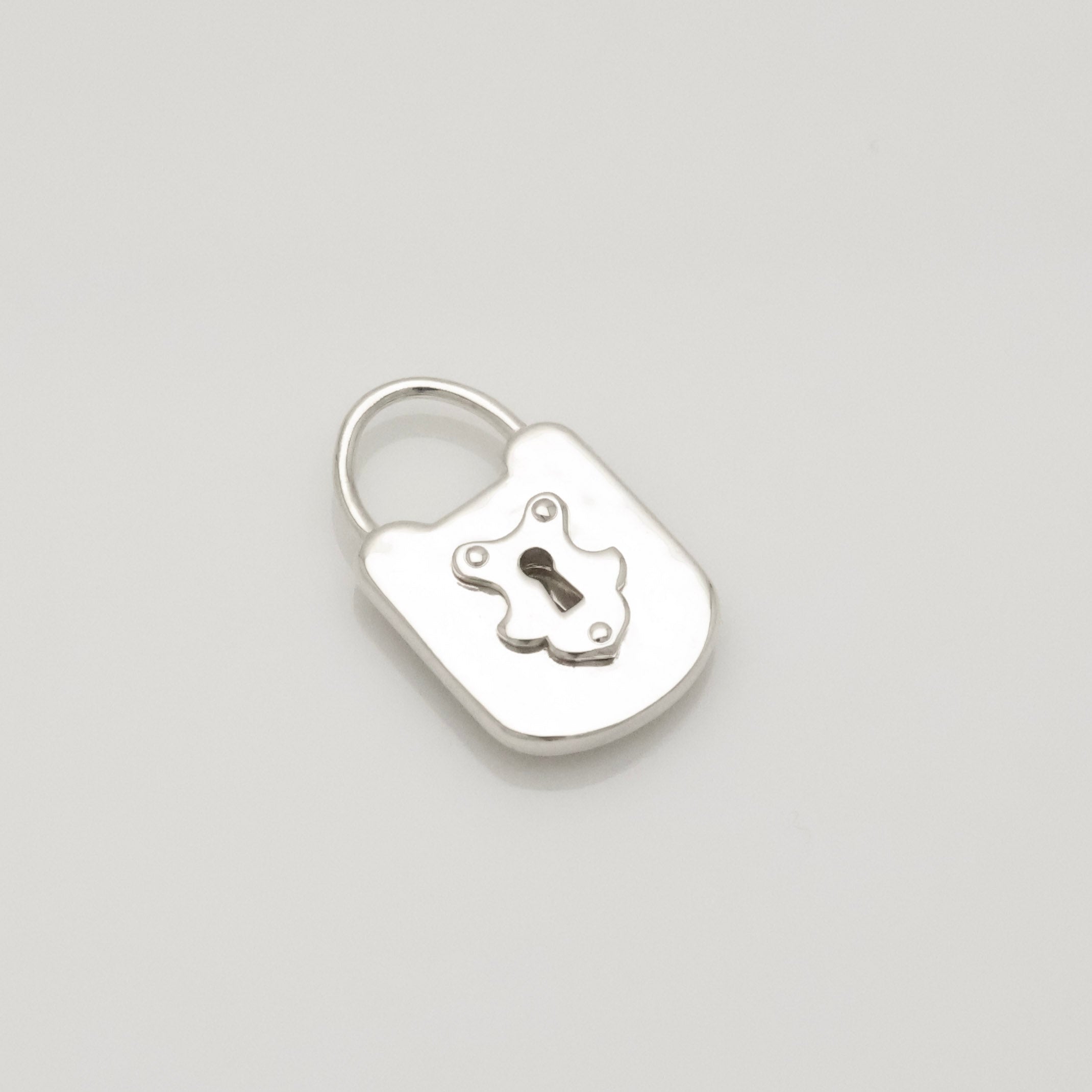 TIFFANY&Co. テクスチャー キーホール ロック チャーム AG925