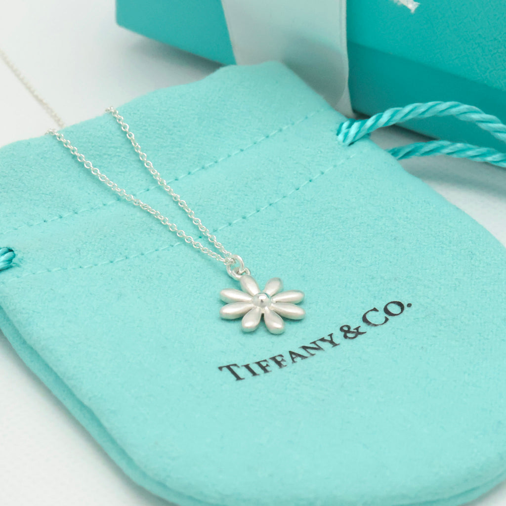  Tiffany & Co. Daisy Flower Necklace Pendant  Sterling Silver 925