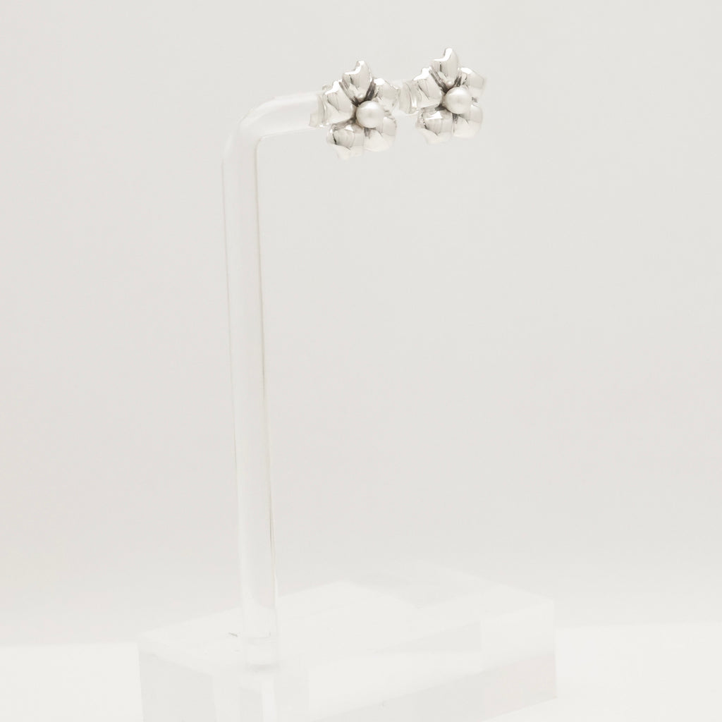 TIFFANY&Co. フラワー パール スタッド ピアス AG925