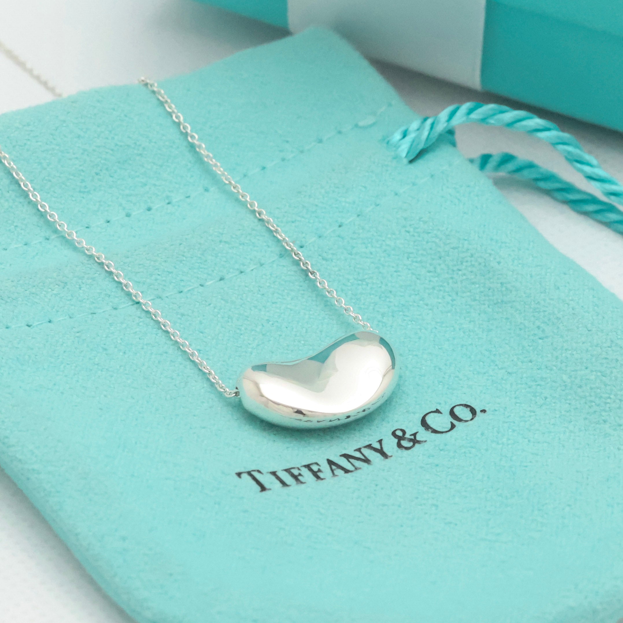  Tiffany & Co. Peretti Large  Bean Necklace  Sterling Silver 925 